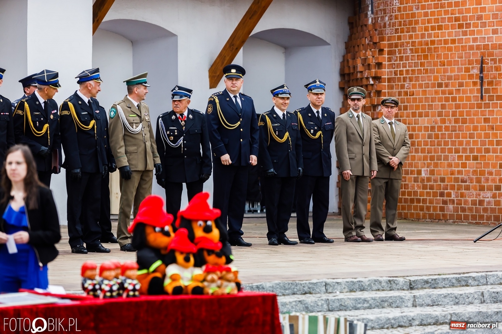 Zdjęcie w galerii na portalu naszraciborz.pl: Cisi aniołowe drugiego człowieka. Dzień Strażaka na Zamku Piastowskim [FOTO i WIDEO] wiadomości z regionu