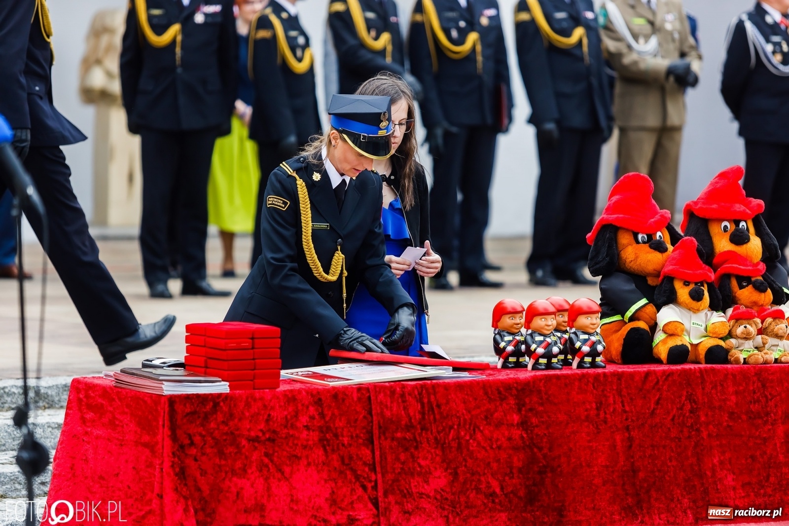 Zdjęcie w galerii na portalu naszraciborz.pl: Cisi aniołowe drugiego człowieka. Dzień Strażaka na Zamku Piastowskim [FOTO i WIDEO] wiadomości z regionu