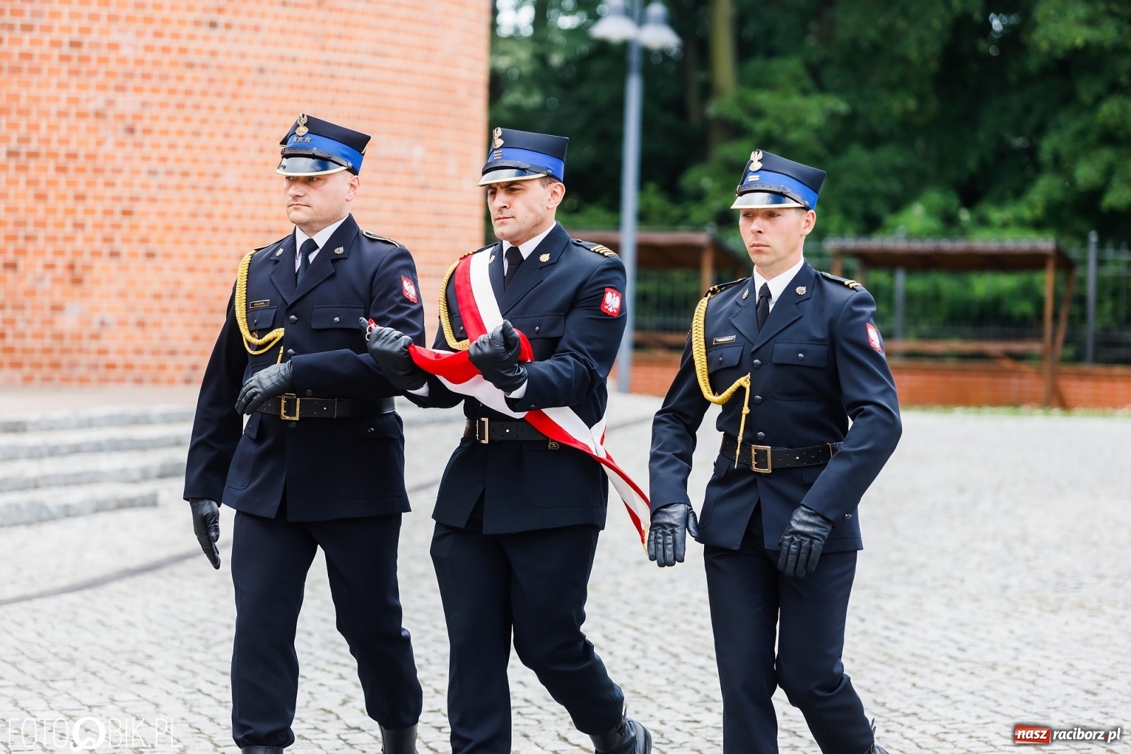 Zdjęcie w galerii na portalu naszraciborz.pl: Cisi aniołowe drugiego człowieka. Dzień Strażaka na Zamku Piastowskim [FOTO i WIDEO] wiadomości z regionu
