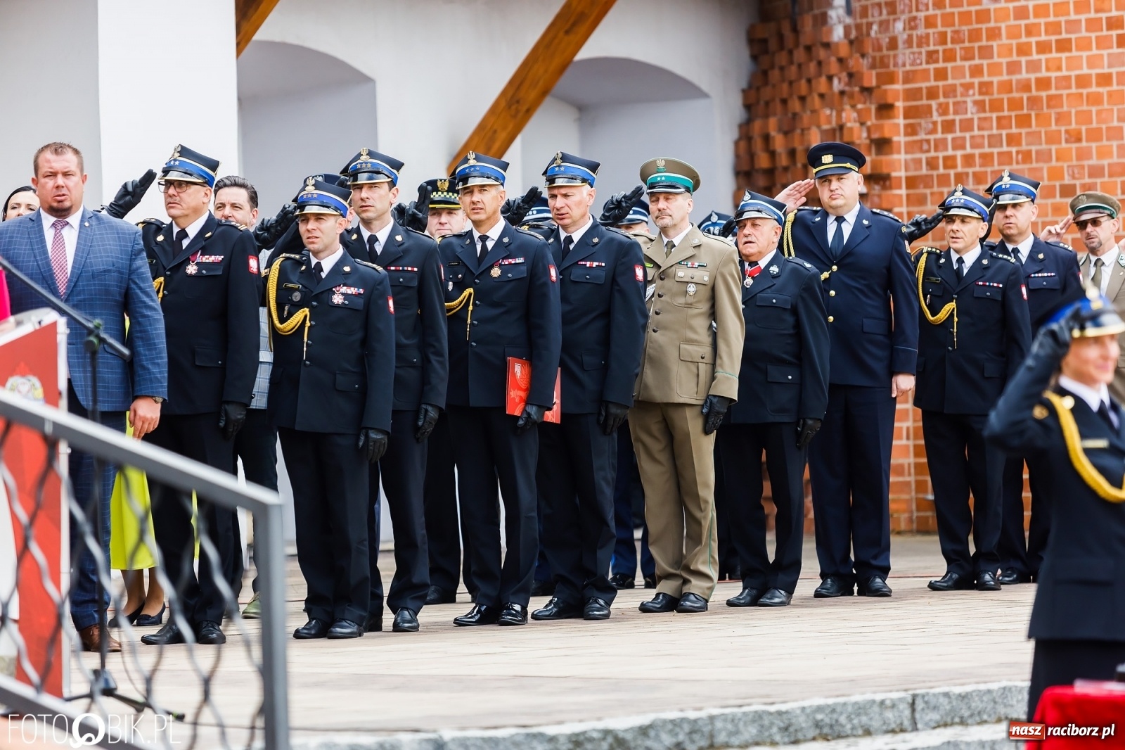 Zdjęcie w galerii na portalu naszraciborz.pl: Cisi aniołowe drugiego człowieka. Dzień Strażaka na Zamku Piastowskim [FOTO i WIDEO] wiadomości z regionu