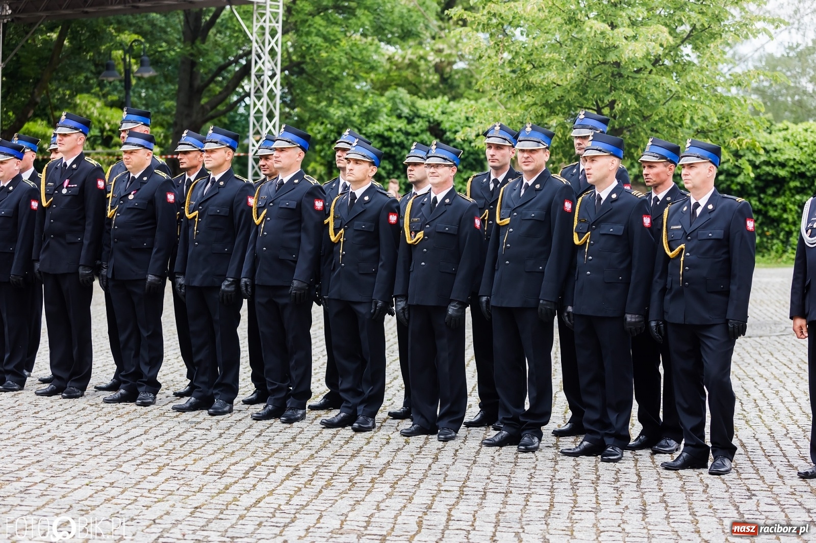 Zdjęcie w galerii na portalu naszraciborz.pl: Cisi aniołowe drugiego człowieka. Dzień Strażaka na Zamku Piastowskim [FOTO i WIDEO] wiadomości z regionu