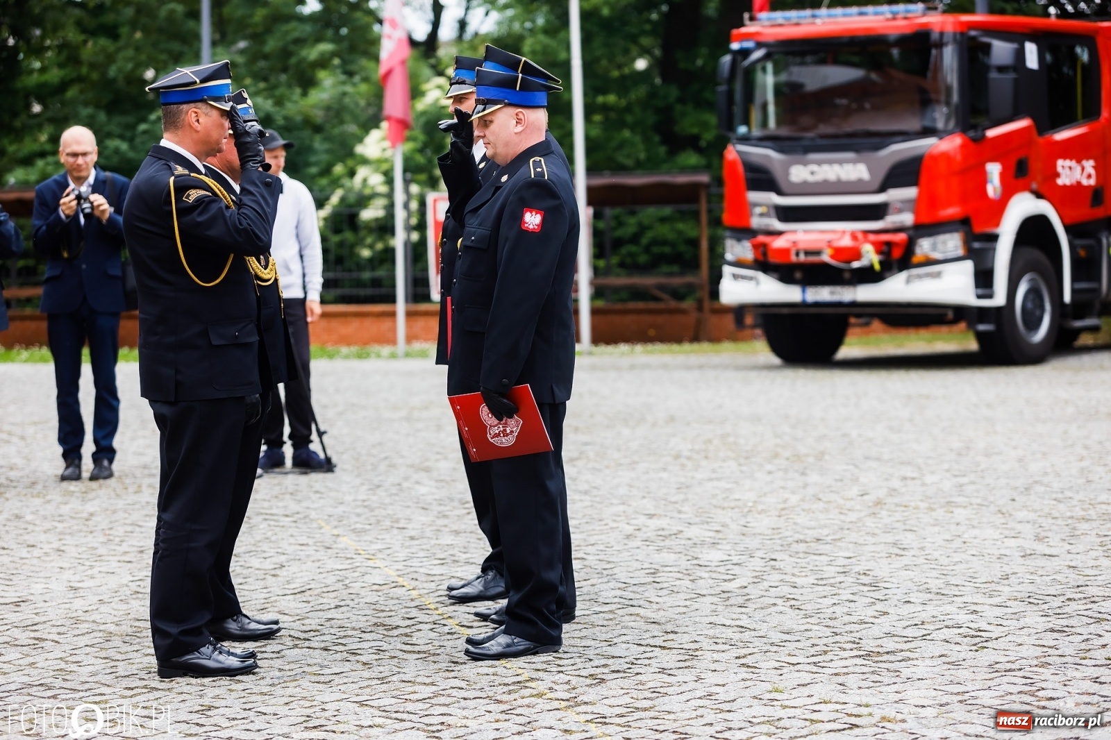Zdjęcie w galerii na portalu naszraciborz.pl: Cisi aniołowe drugiego człowieka. Dzień Strażaka na Zamku Piastowskim [FOTO i WIDEO] wiadomości z regionu