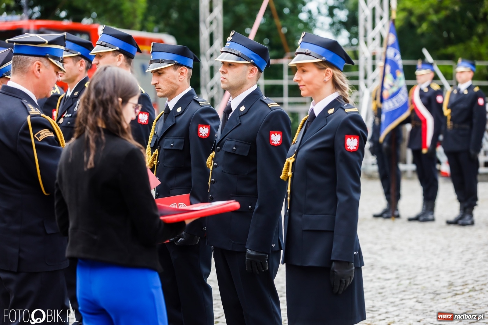 Zdjęcie w galerii na portalu naszraciborz.pl: Cisi aniołowe drugiego człowieka. Dzień Strażaka na Zamku Piastowskim [FOTO i WIDEO] wiadomości z regionu