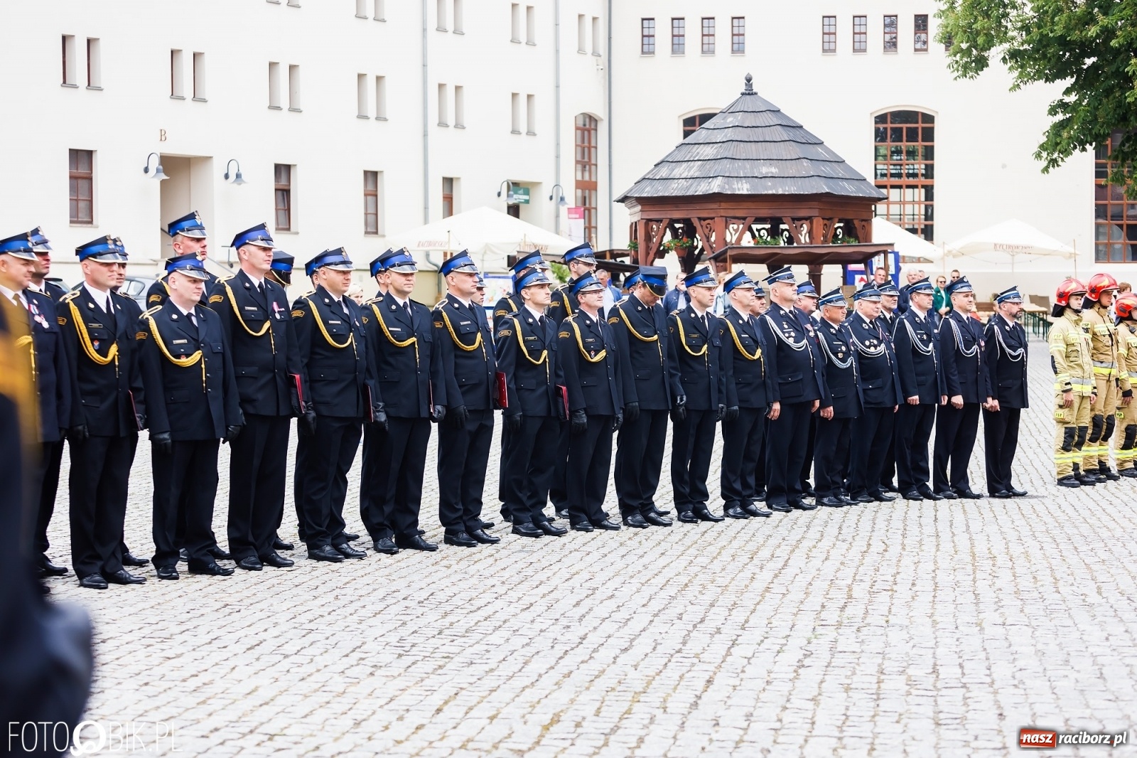 Zdjęcie w galerii na portalu naszraciborz.pl: Cisi aniołowe drugiego człowieka. Dzień Strażaka na Zamku Piastowskim [FOTO i WIDEO] wiadomości z regionu
