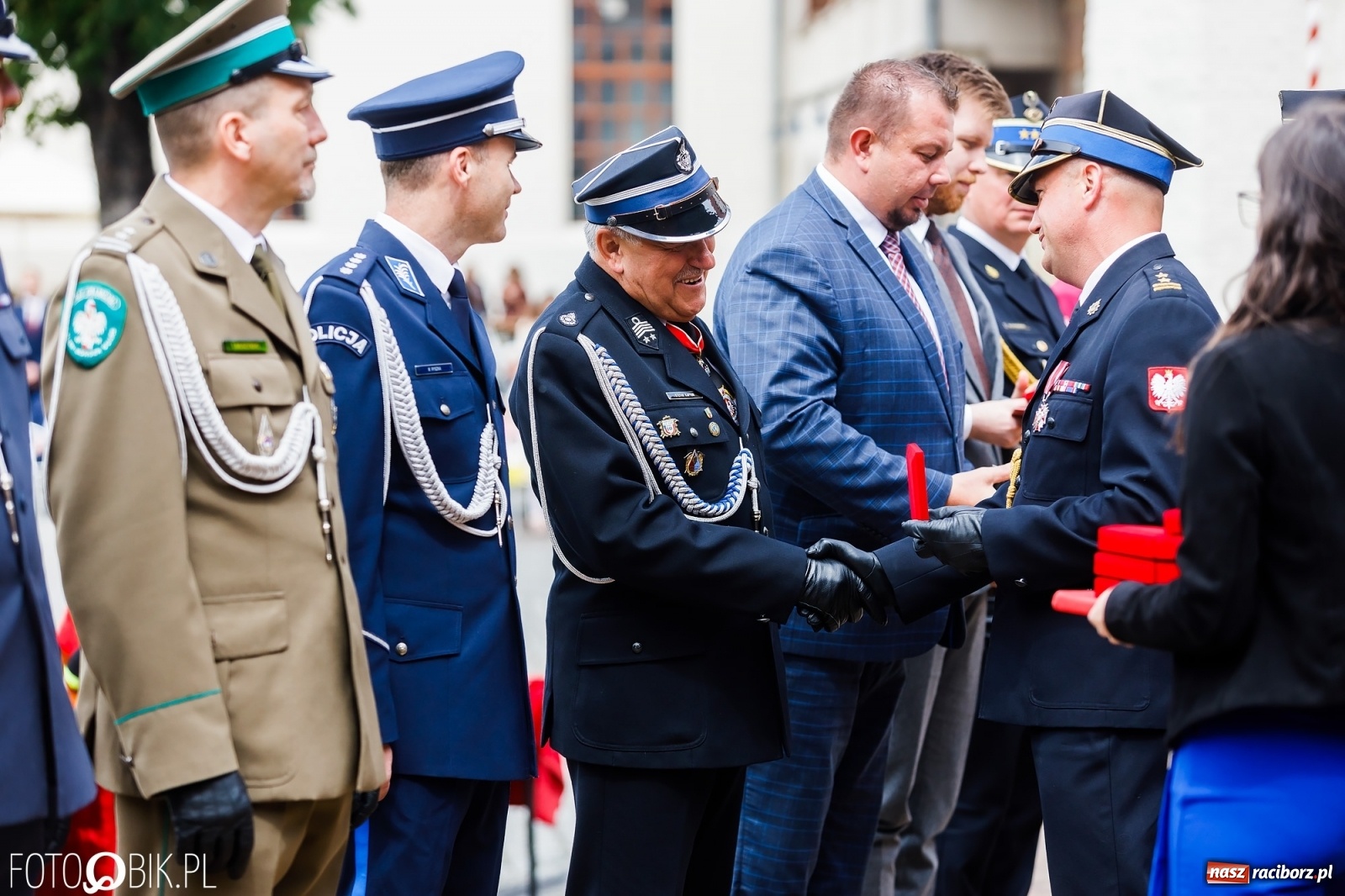 Zdjęcie w galerii na portalu naszraciborz.pl: Cisi aniołowe drugiego człowieka. Dzień Strażaka na Zamku Piastowskim [FOTO i WIDEO] wiadomości z regionu