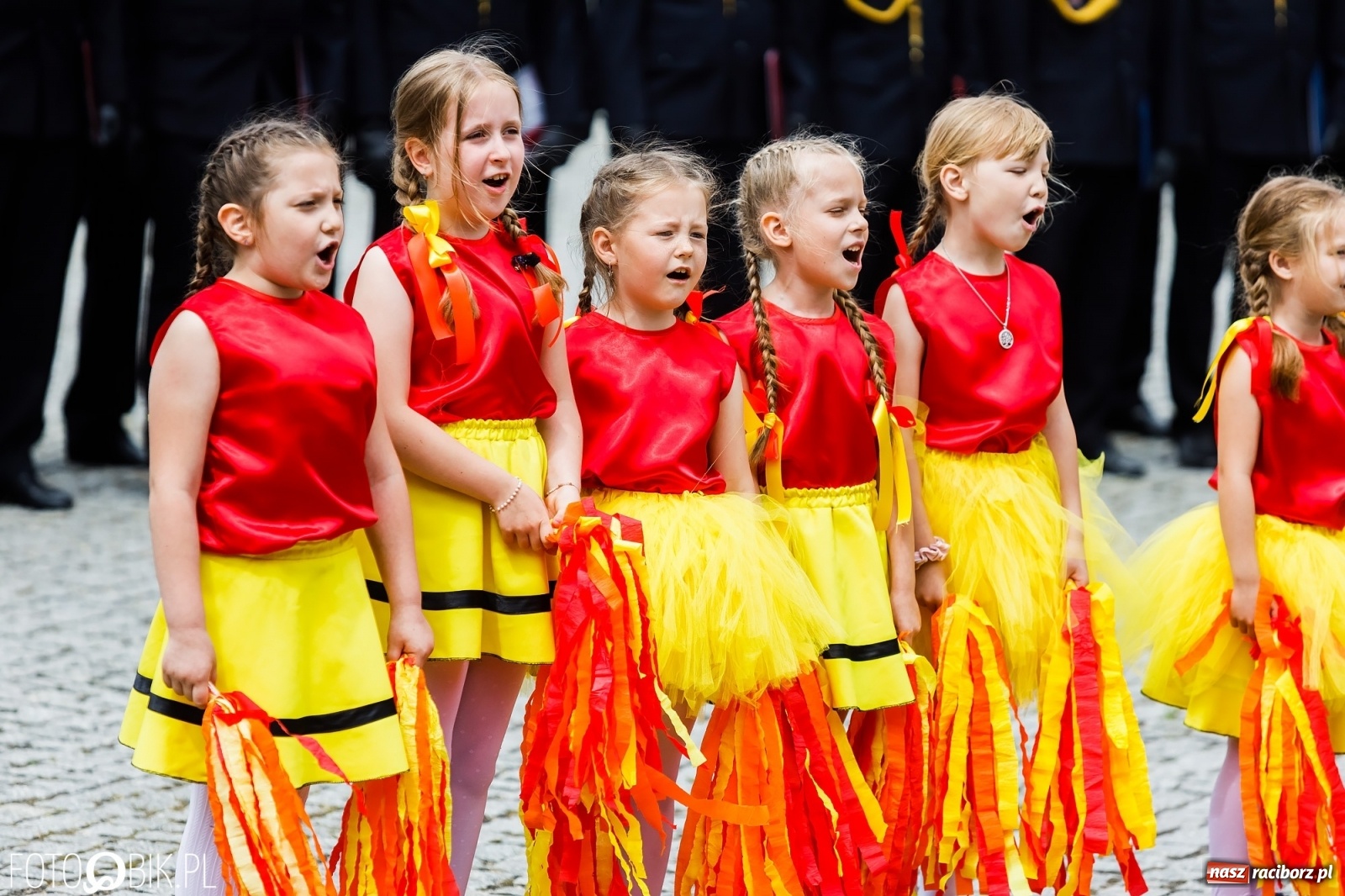 Zdjęcie w galerii na portalu naszraciborz.pl: Cisi aniołowe drugiego człowieka. Dzień Strażaka na Zamku Piastowskim [FOTO i WIDEO] wiadomości z regionu