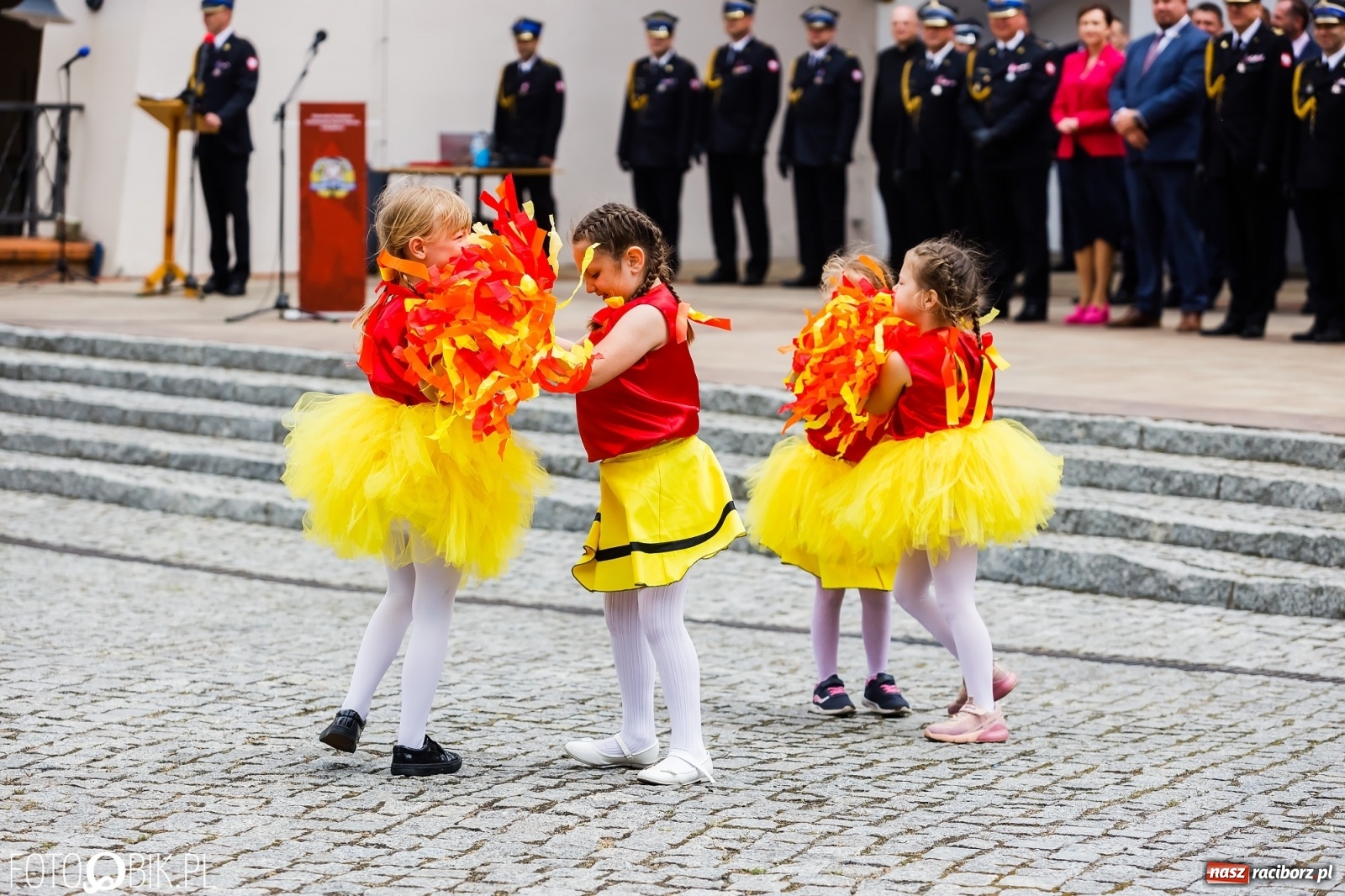 Zdjęcie w galerii na portalu naszraciborz.pl: Cisi aniołowe drugiego człowieka. Dzień Strażaka na Zamku Piastowskim [FOTO i WIDEO] wiadomości z regionu