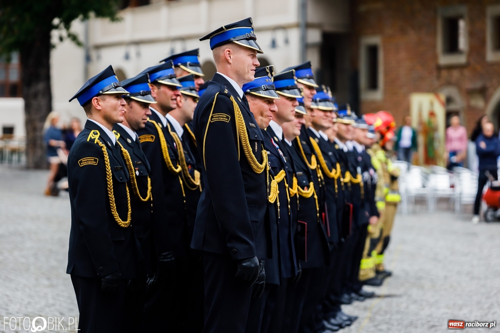 Zdjęcie w galerii na portalu naszraciborz.pl: Cisi aniołowe drugiego człowieka. Dzień Strażaka na Zamku Piastowskim [FOTO i WIDEO] wiadomości z regionu