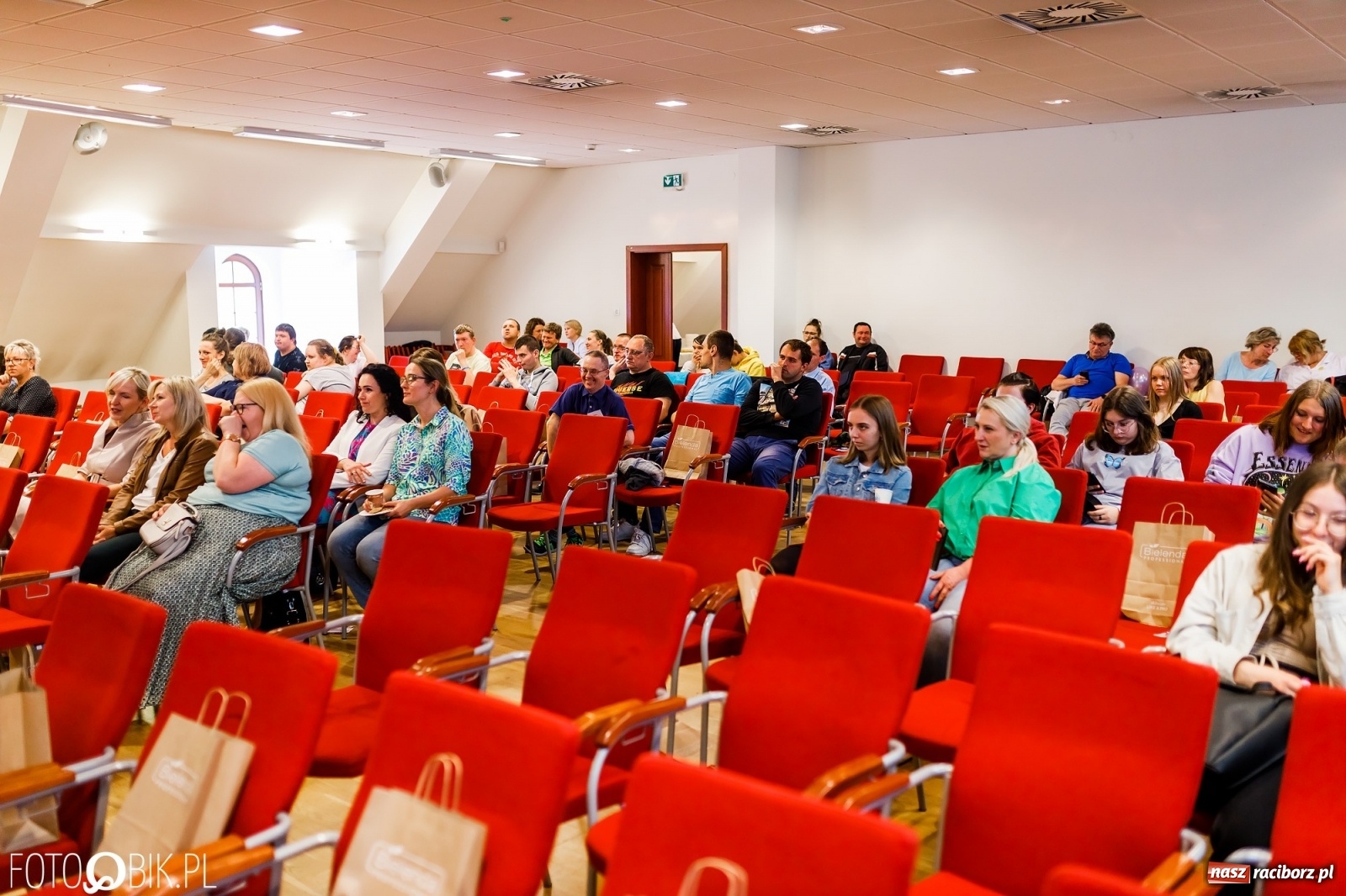 Zdjęcie w galerii na portalu naszraciborz.pl: Bądź piękniejsza. Na zamku trwają Raciborskie Dni Urody wiadomości z regionu