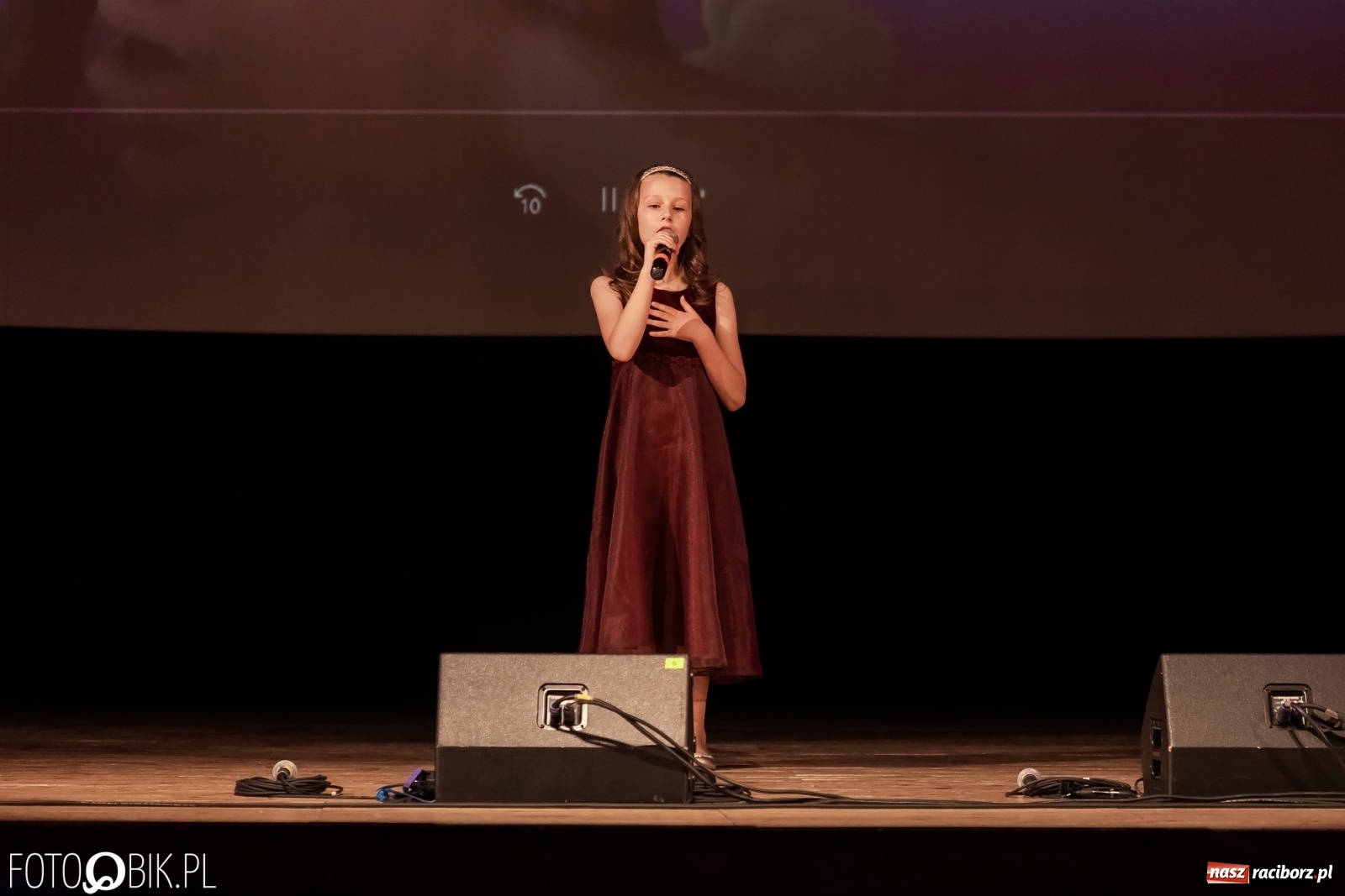 Zdjęcie w galerii na portalu naszraciborz.pl: Koncert disney'owski w wykonaniu zespołu wokalnego Perspektywa w RCK wiadomości z regionu