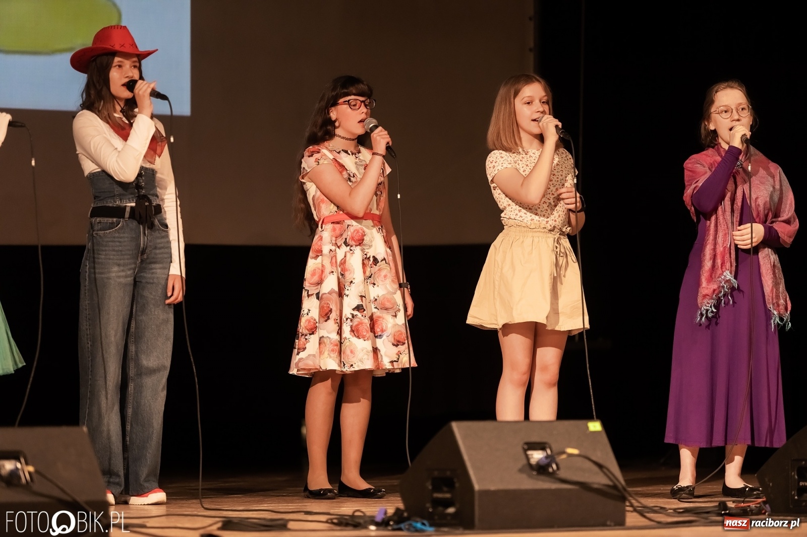 Zdjęcie w galerii na portalu naszraciborz.pl: Koncert disney'owski w wykonaniu zespołu wokalnego Perspektywa w RCK wiadomości z regionu