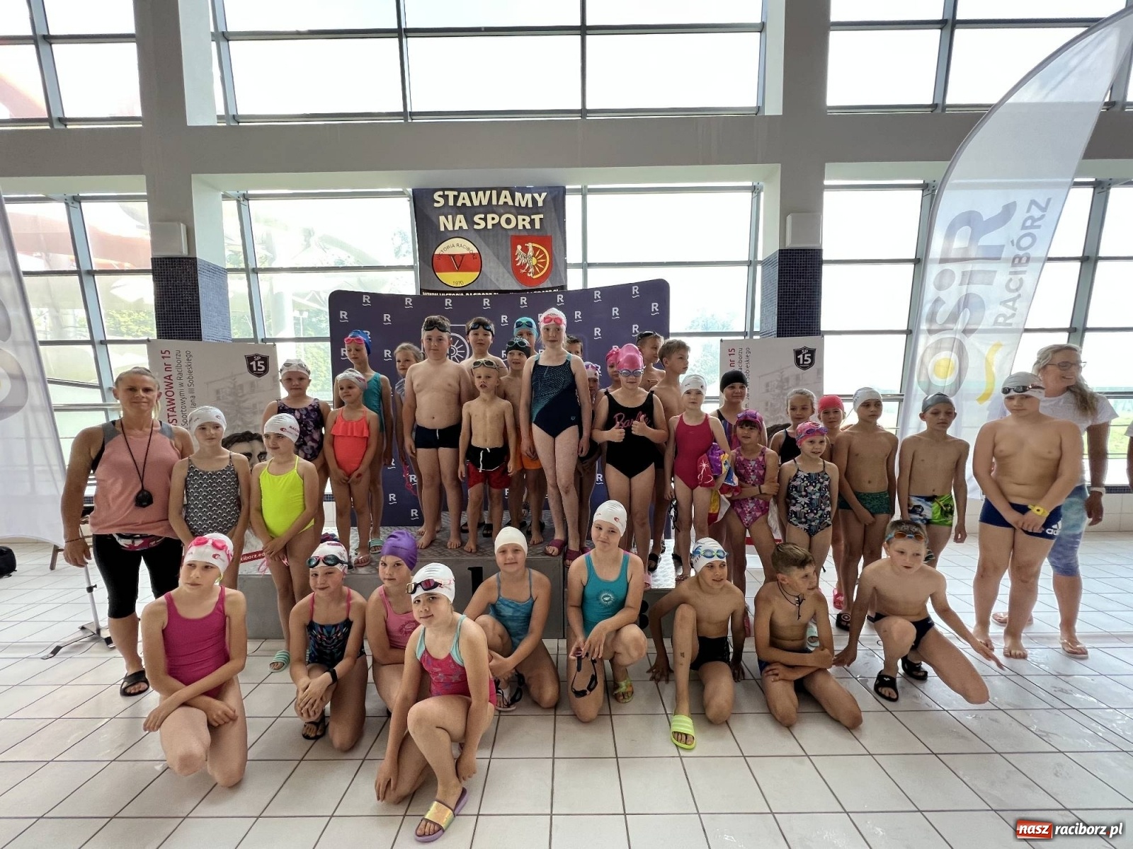 Zdjęcie w galerii na portalu naszraciborz.pl: Już pływam - finałowa runda w H2Ostróg wiadomości z regionu