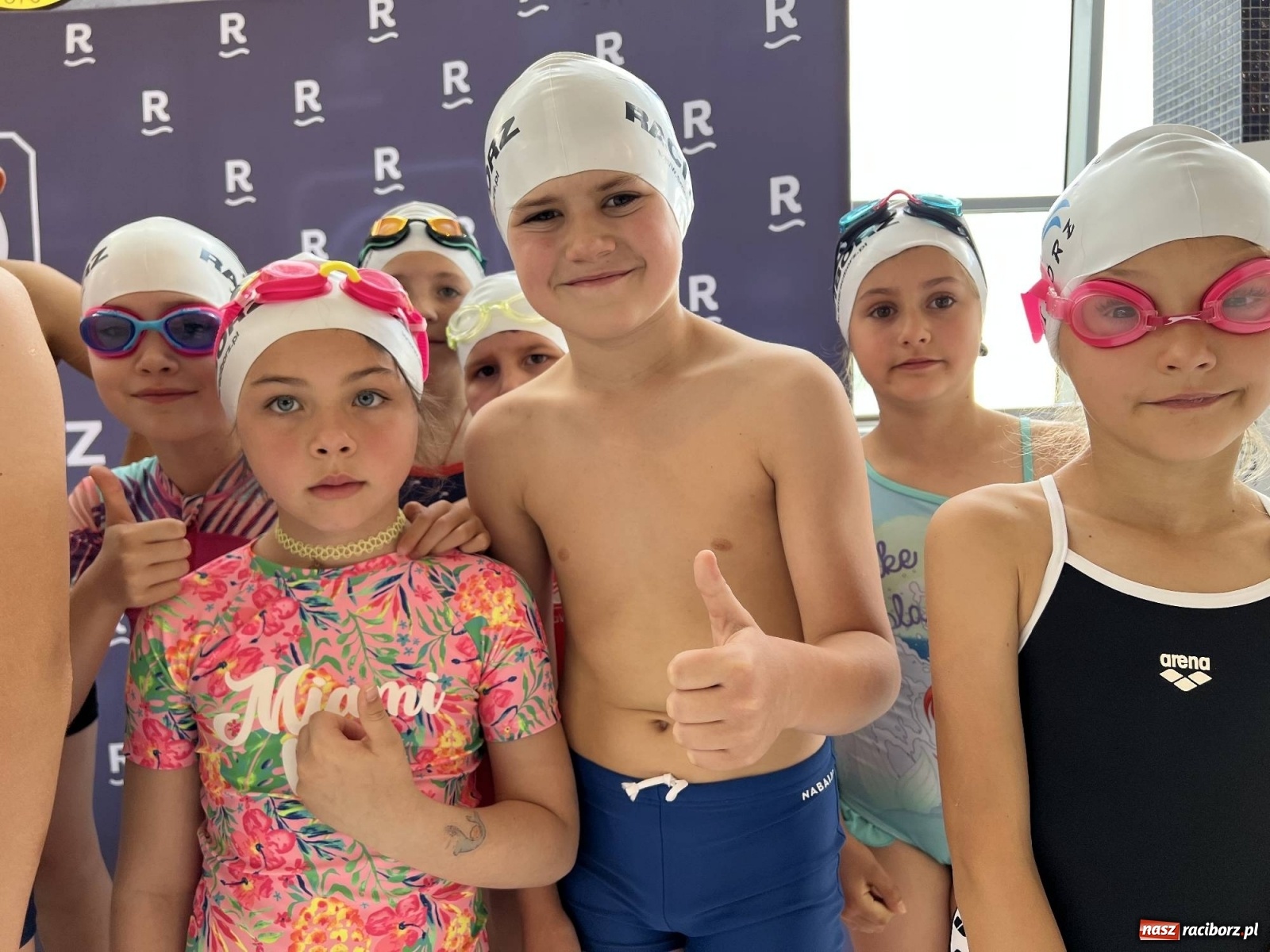 Zdjęcie w galerii na portalu naszraciborz.pl: Już pływam - finałowa runda w H2Ostróg wiadomości z regionu