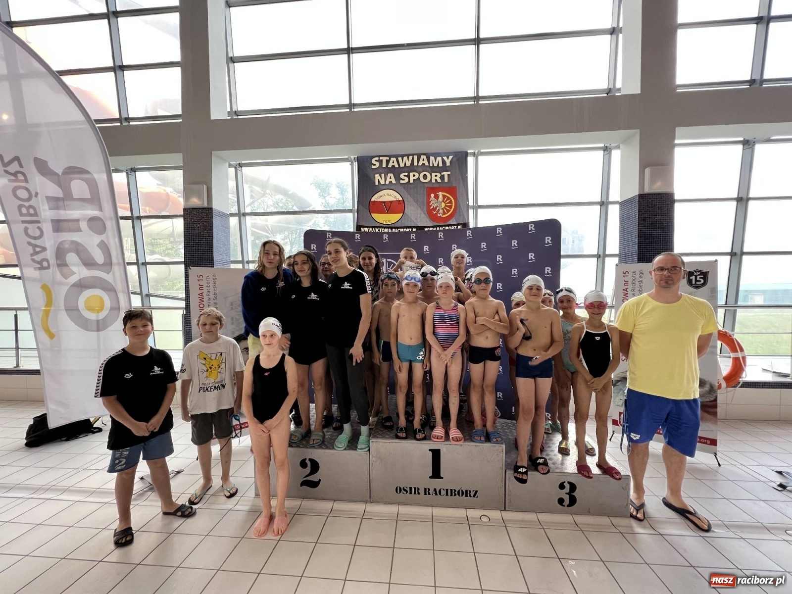 Zdjęcie w galerii na portalu naszraciborz.pl: Już pływam - finałowa runda w H2Ostróg wiadomości z regionu