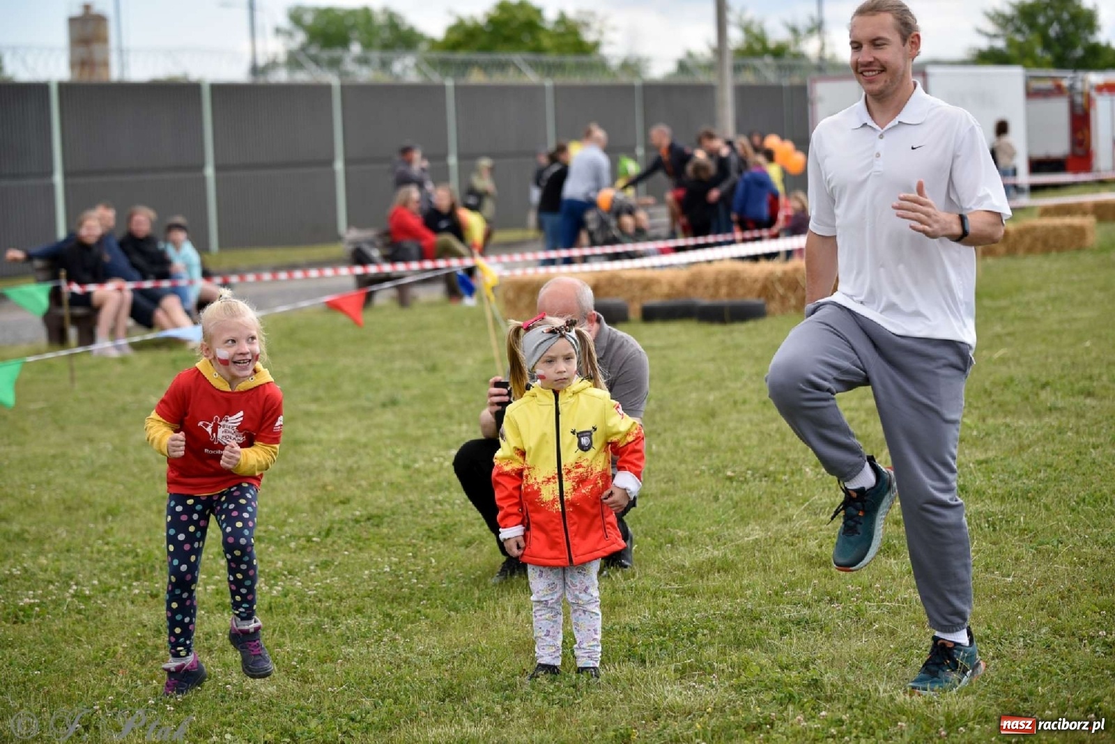Zdjęcie w galerii na portalu naszraciborz.pl: 4. Bieg Małego Polaka im. Cichociemnych [FOTO i WIDEO] wiadomości z regionu