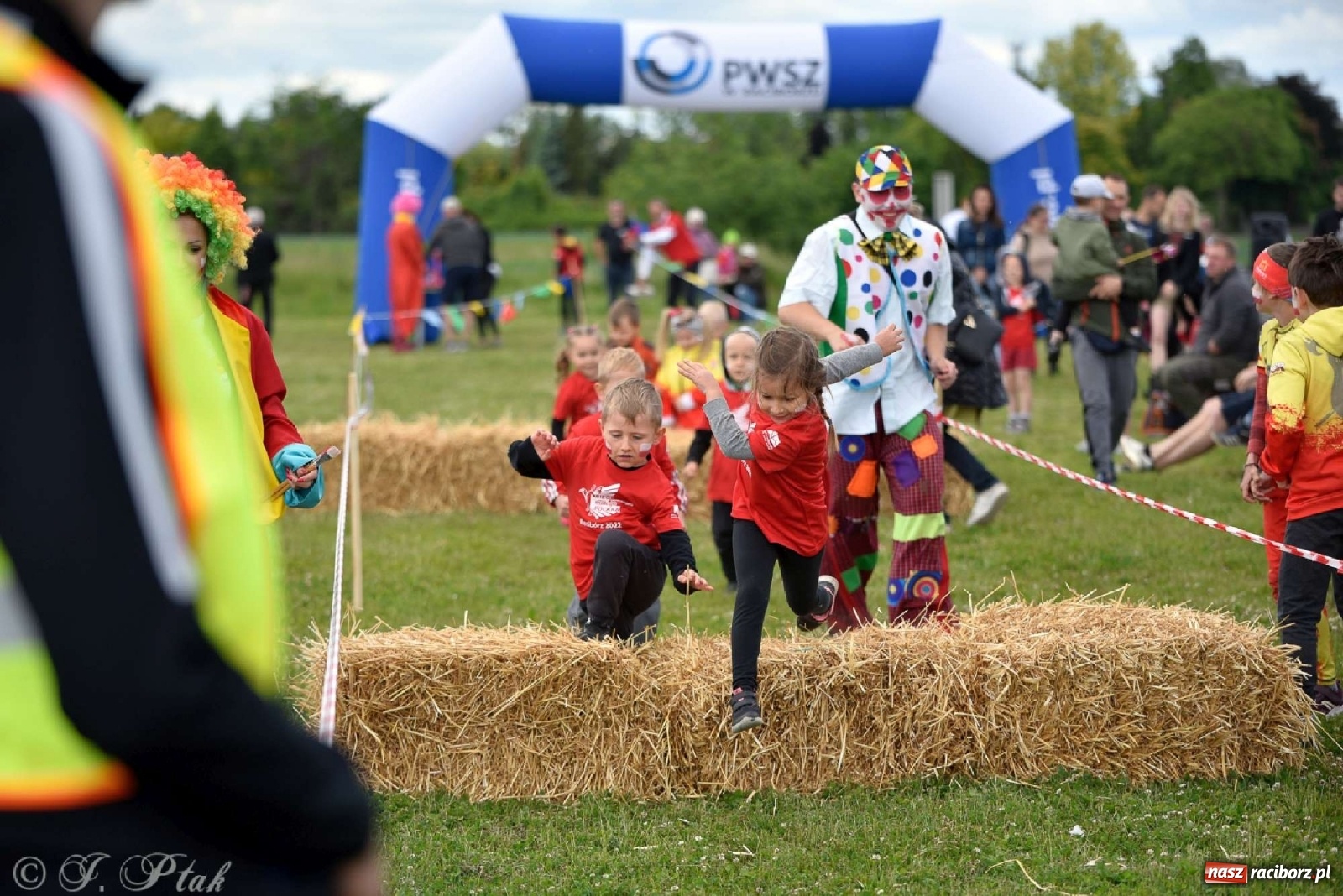 Zdjęcie w galerii na portalu naszraciborz.pl: 4. Bieg Małego Polaka im. Cichociemnych [FOTO i WIDEO] wiadomości z regionu