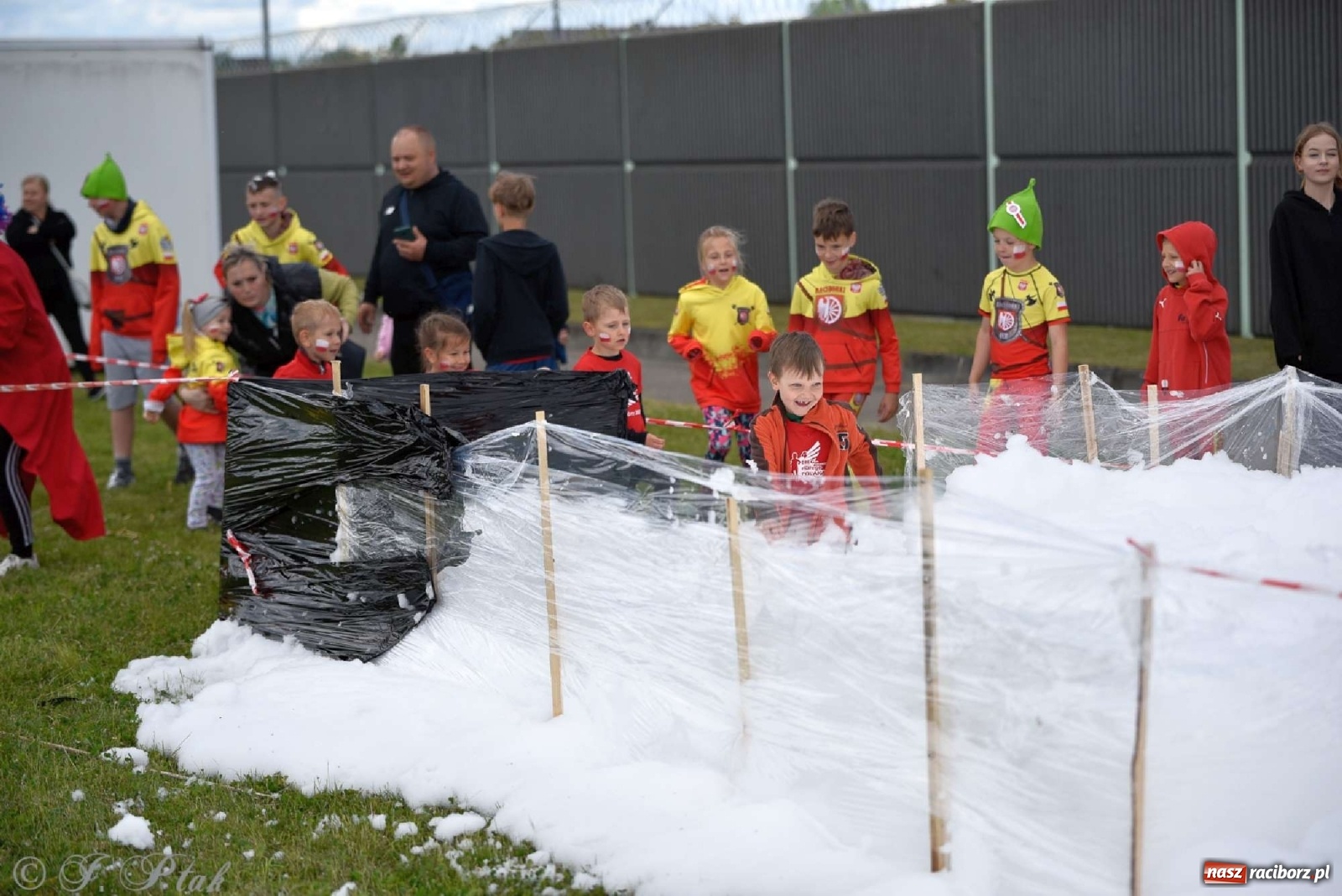Zdjęcie w galerii na portalu naszraciborz.pl: 4. Bieg Małego Polaka im. Cichociemnych [FOTO i WIDEO] wiadomości z regionu