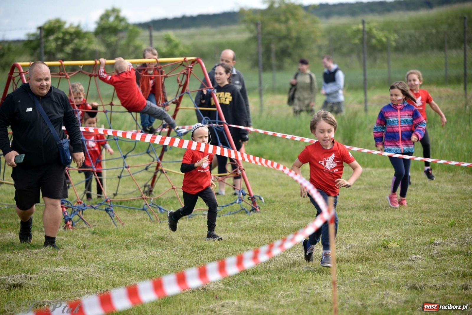 Zdjęcie w galerii na portalu naszraciborz.pl: 4. Bieg Małego Polaka im. Cichociemnych [FOTO i WIDEO] wiadomości z regionu