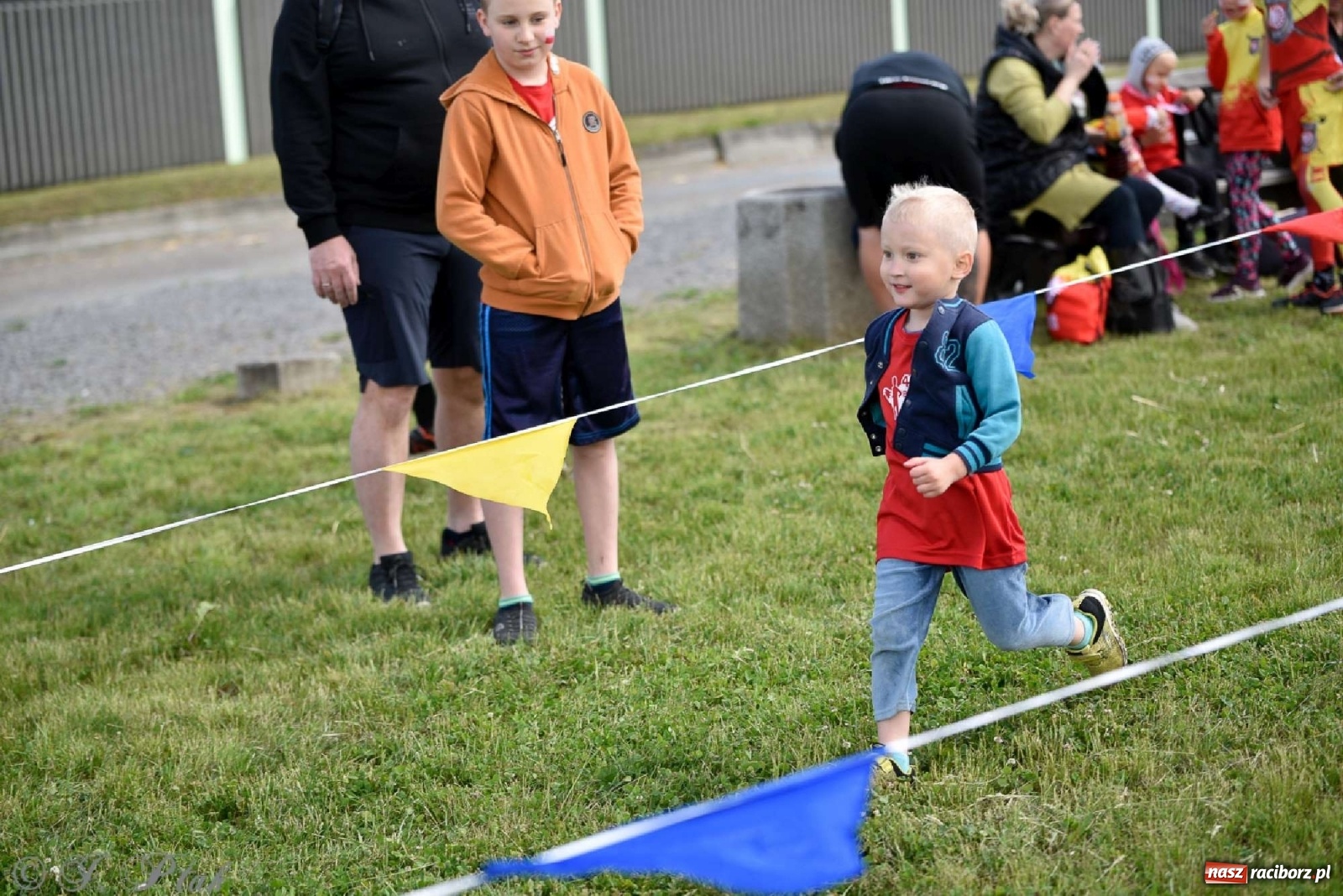 Zdjęcie w galerii na portalu naszraciborz.pl: 4. Bieg Małego Polaka im. Cichociemnych [FOTO i WIDEO] wiadomości z regionu