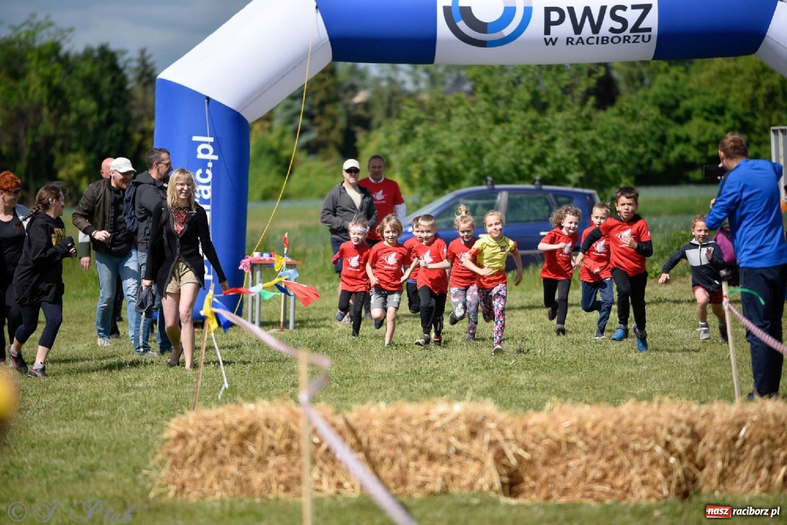 Zdjęcie w galerii na portalu naszraciborz.pl: 4. Bieg Małego Polaka im. Cichociemnych [FOTO i WIDEO] wiadomości z regionu
