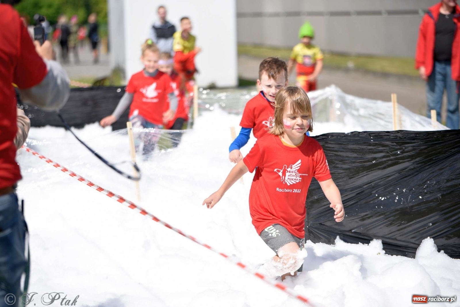 Zdjęcie w galerii na portalu naszraciborz.pl: 4. Bieg Małego Polaka im. Cichociemnych [FOTO i WIDEO] wiadomości z regionu