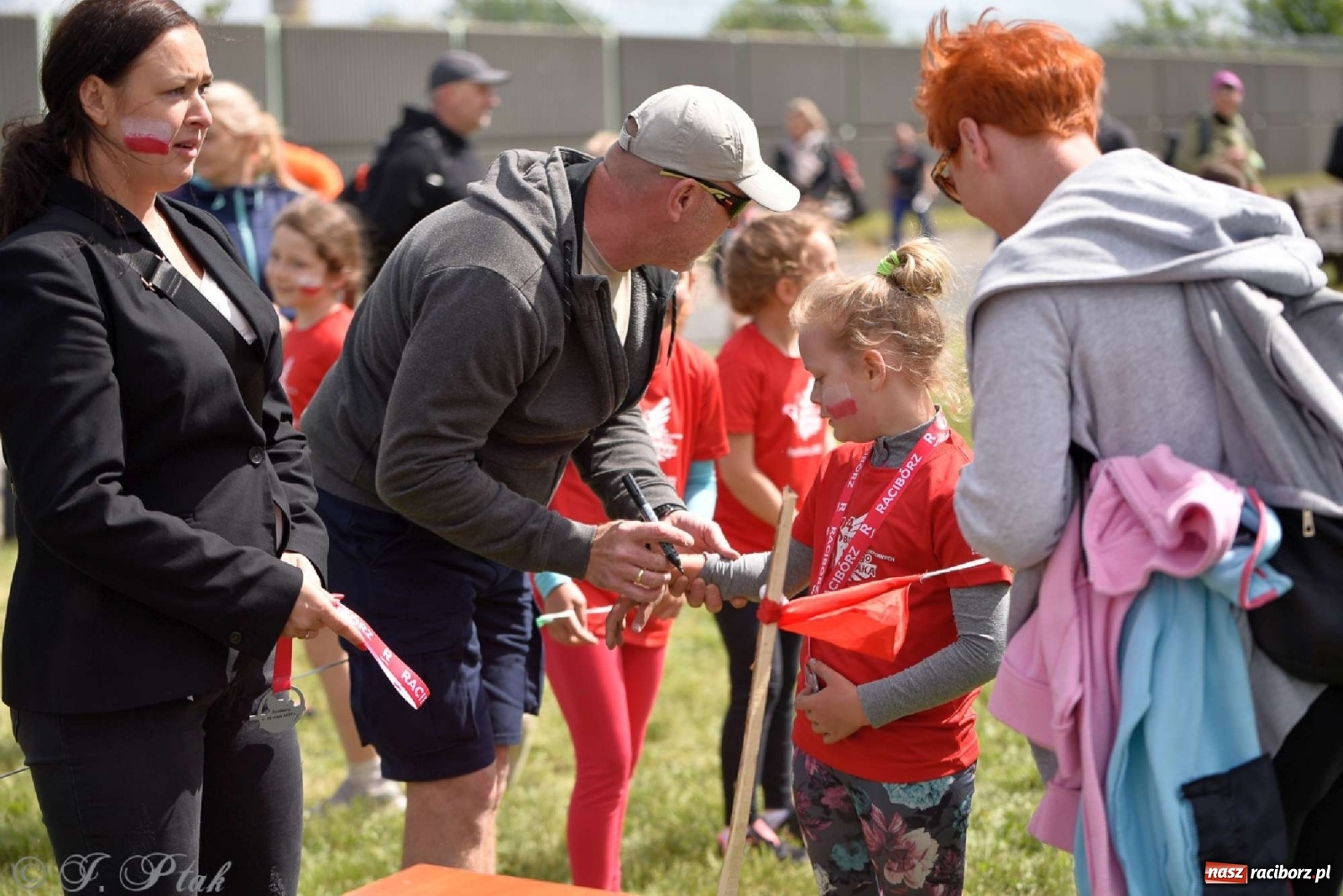 Zdjęcie w galerii na portalu naszraciborz.pl: 4. Bieg Małego Polaka im. Cichociemnych [FOTO i WIDEO] wiadomości z regionu