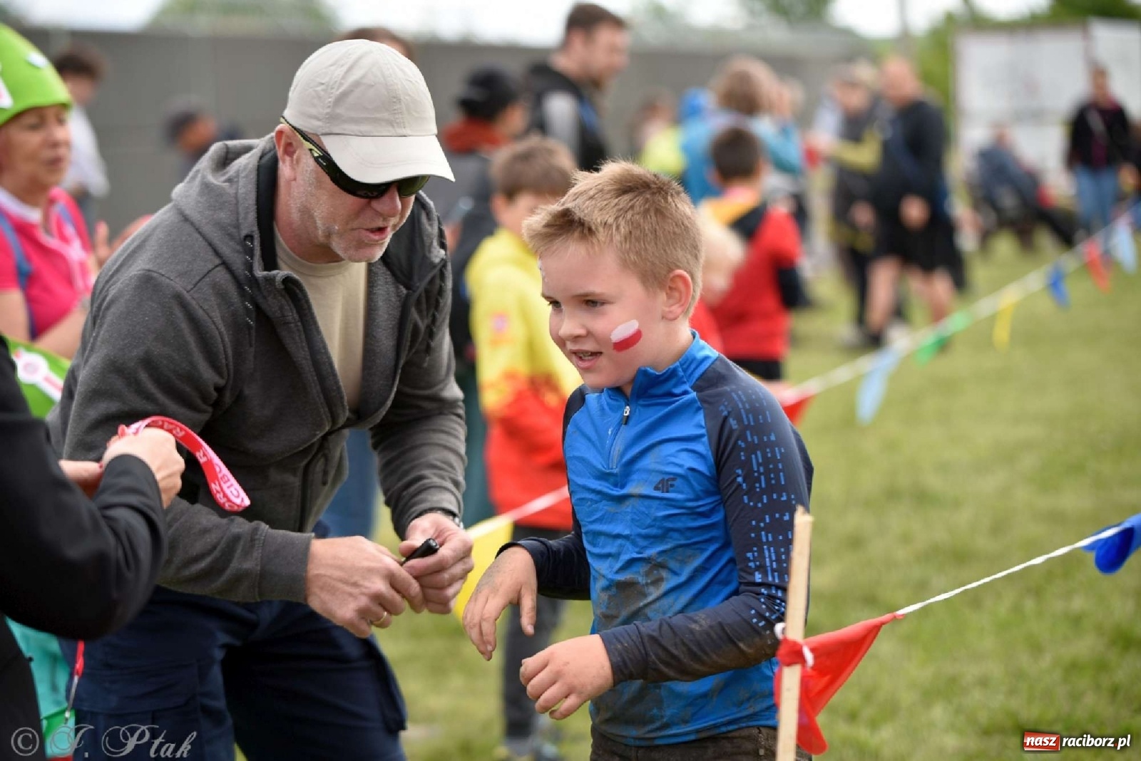 Zdjęcie w galerii na portalu naszraciborz.pl: 4. Bieg Małego Polaka im. Cichociemnych [FOTO i WIDEO] wiadomości z regionu