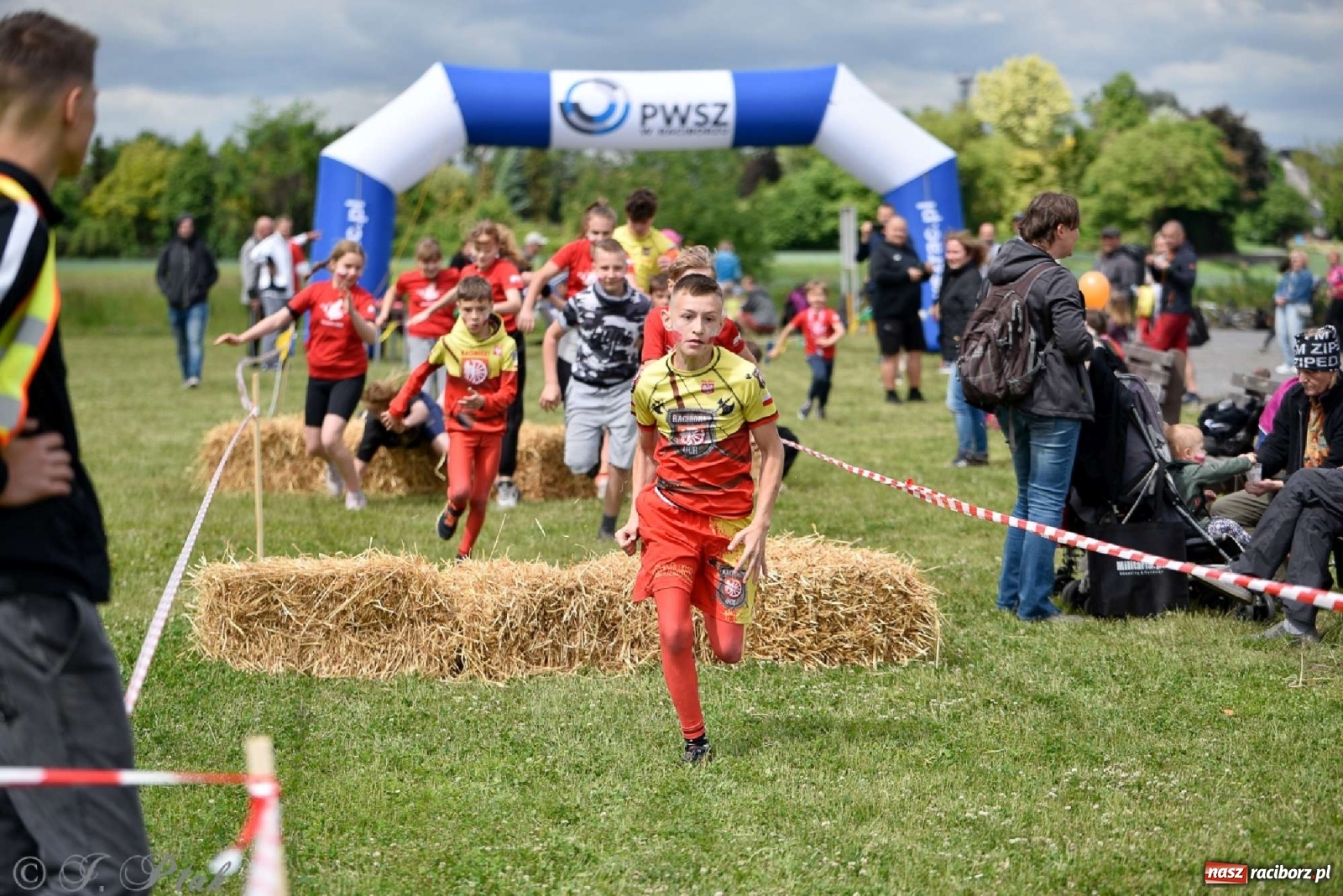 Zdjęcie w galerii na portalu naszraciborz.pl: 4. Bieg Małego Polaka im. Cichociemnych [FOTO i WIDEO] wiadomości z regionu