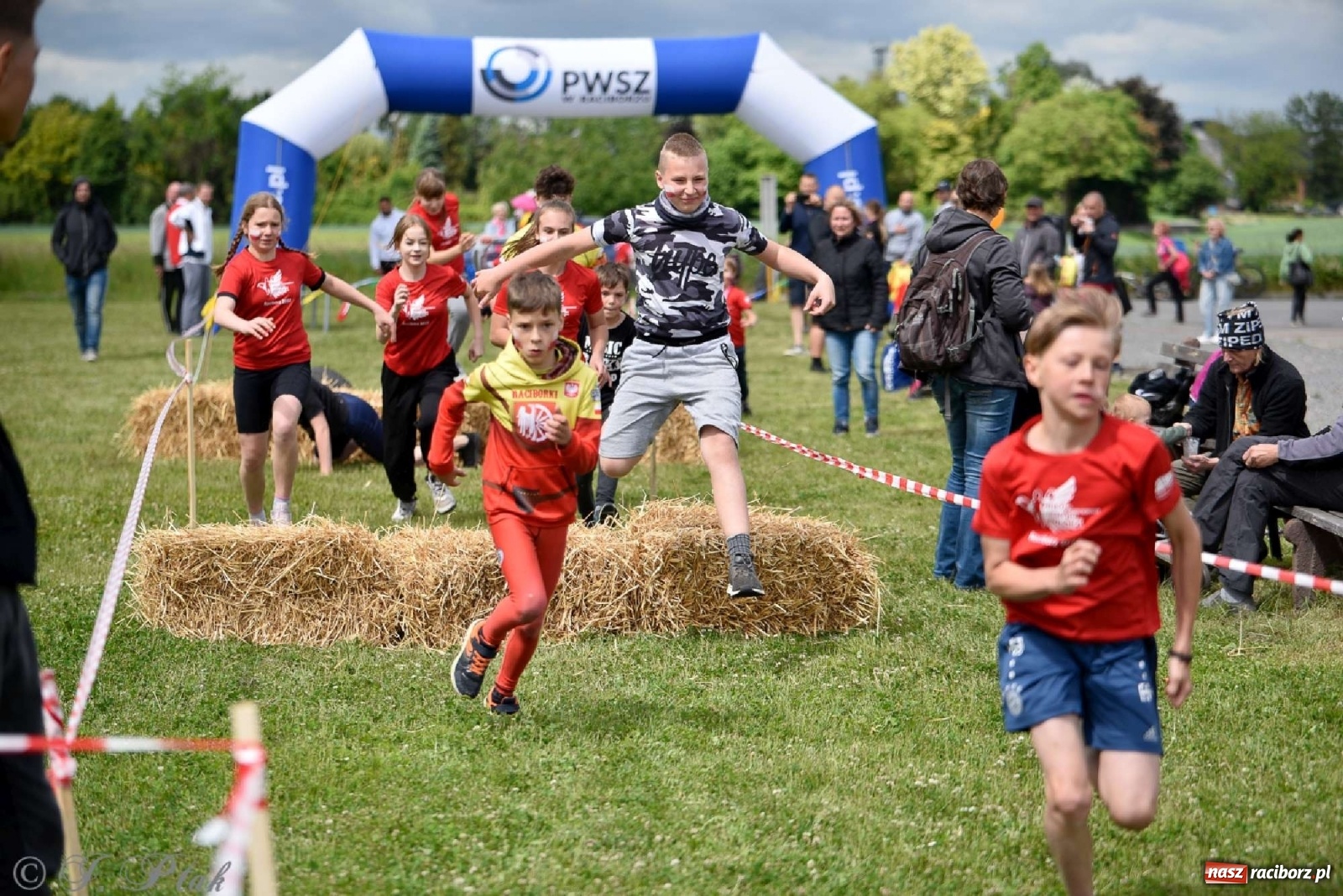 Zdjęcie w galerii na portalu naszraciborz.pl: 4. Bieg Małego Polaka im. Cichociemnych [FOTO i WIDEO] wiadomości z regionu