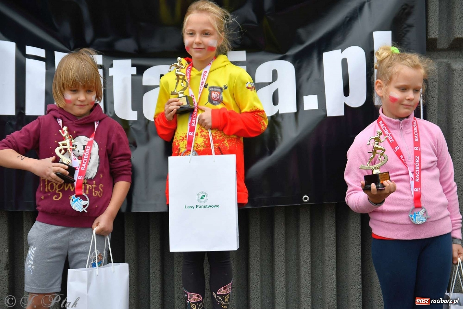 Zdjęcie w galerii na portalu naszraciborz.pl: 4. Bieg Małego Polaka im. Cichociemnych [FOTO i WIDEO] wiadomości z regionu