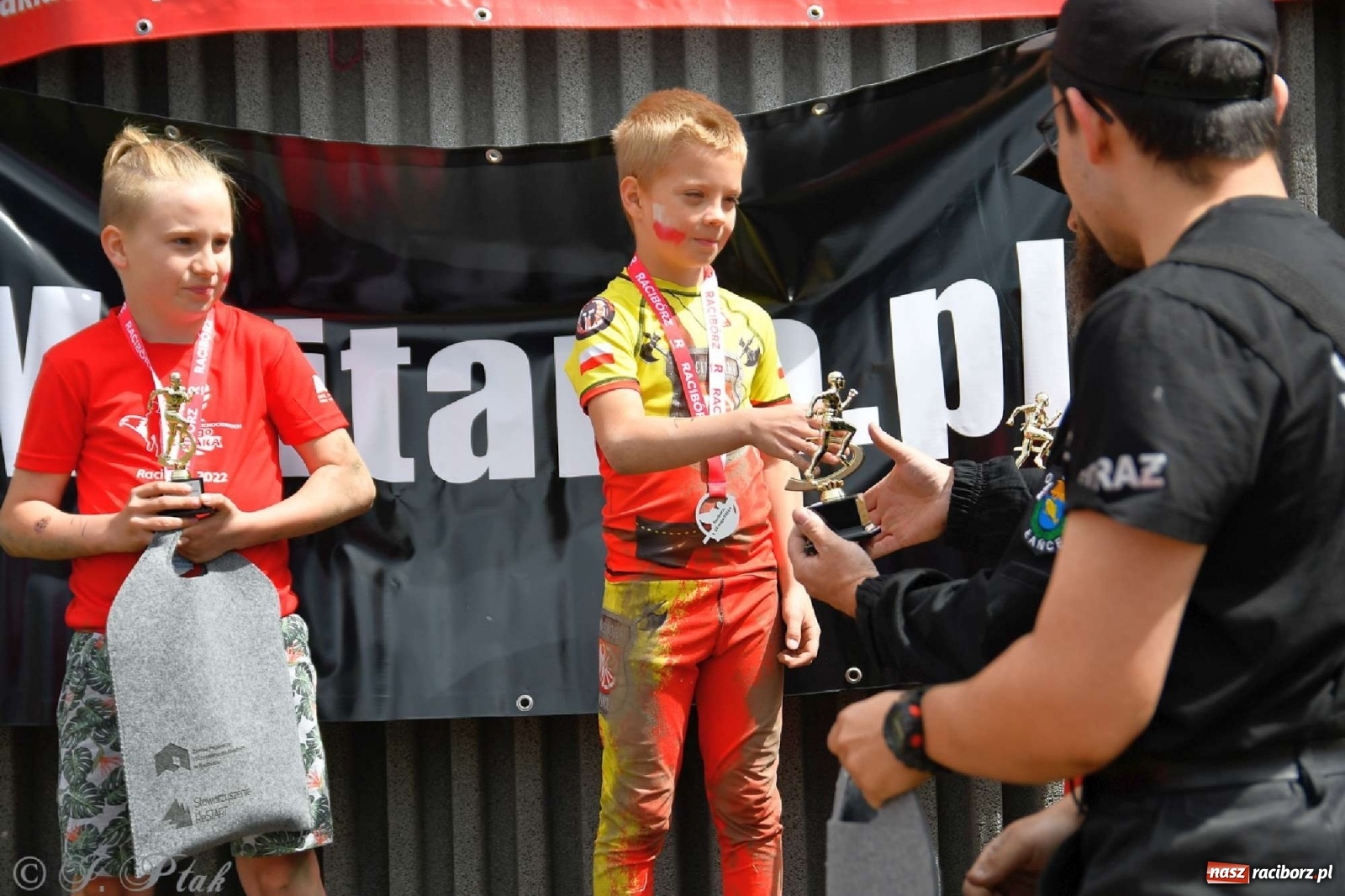 Zdjęcie w galerii na portalu naszraciborz.pl: 4. Bieg Małego Polaka im. Cichociemnych [FOTO i WIDEO] wiadomości z regionu