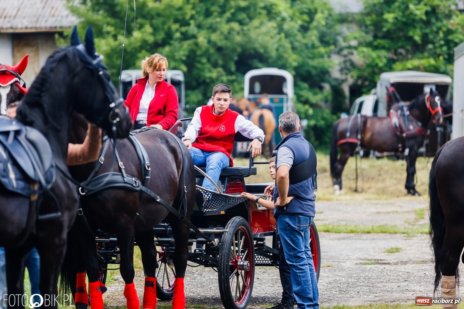 Zdjęcie w galerii na portalu naszraciborz.pl: Konna procesja na św. Urbana w Łubowicach wiadomości z regionu