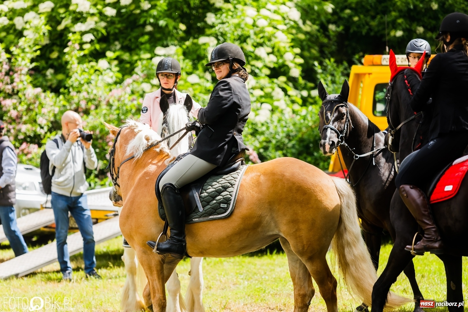 Zdjęcie w galerii na portalu naszraciborz.pl: Konna procesja na św. Urbana w Łubowicach wiadomości z regionu