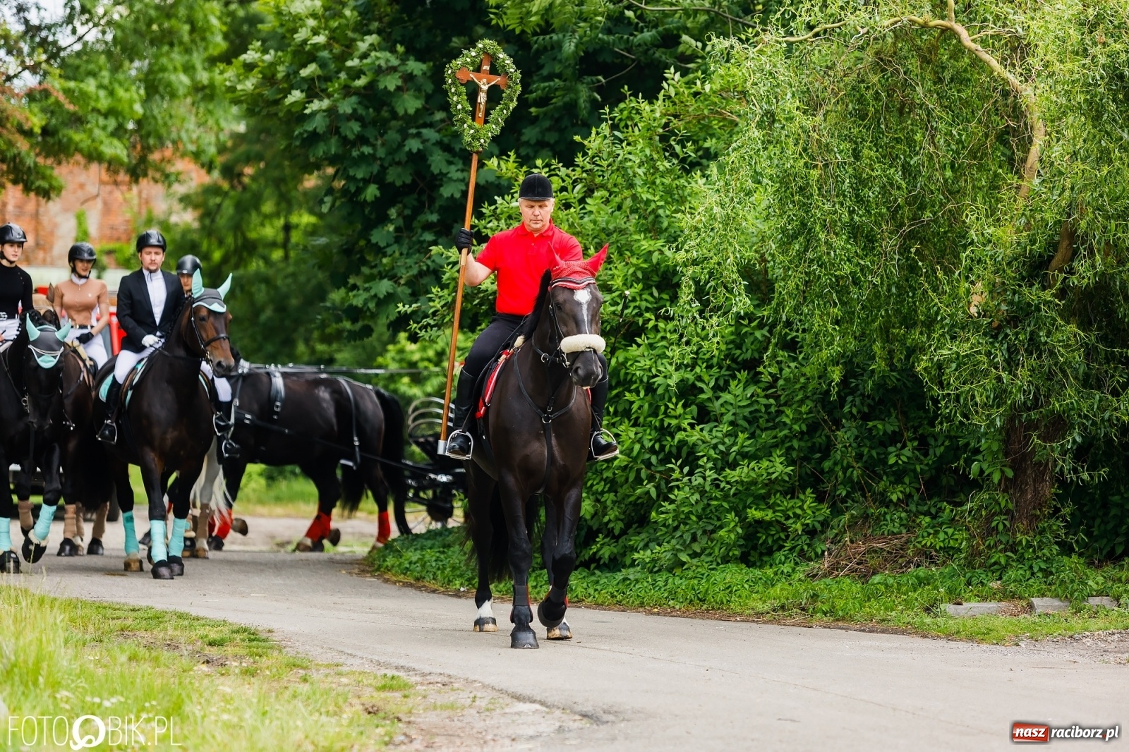 Zdjęcie w galerii na portalu naszraciborz.pl: Konna procesja na św. Urbana w Łubowicach wiadomości z regionu