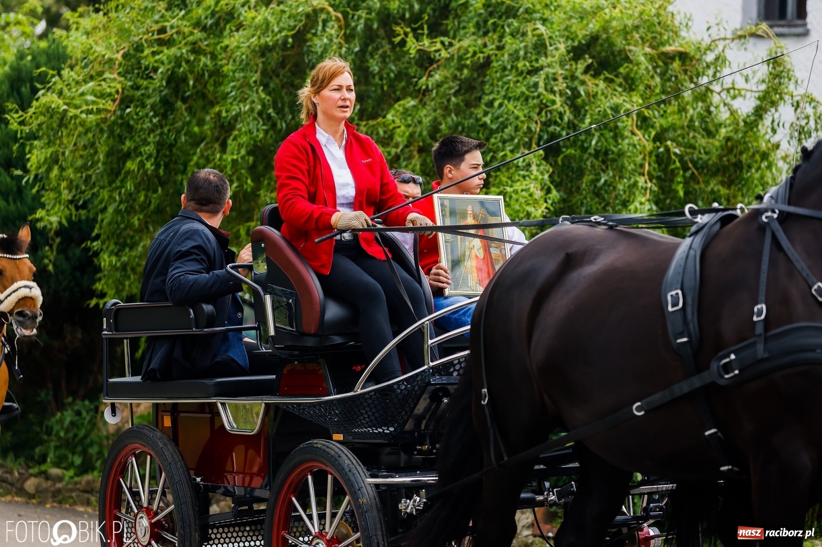 Zdjęcie w galerii na portalu naszraciborz.pl: Konna procesja na św. Urbana w Łubowicach wiadomości z regionu