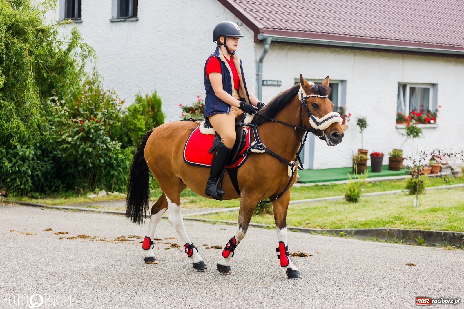 Zdjęcie w galerii na portalu naszraciborz.pl: Konna procesja na św. Urbana w Łubowicach wiadomości z regionu