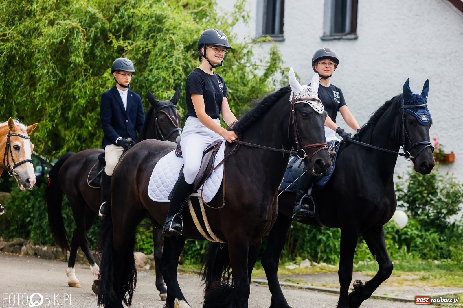 Zdjęcie w galerii na portalu naszraciborz.pl: Konna procesja na św. Urbana w Łubowicach wiadomości z regionu
