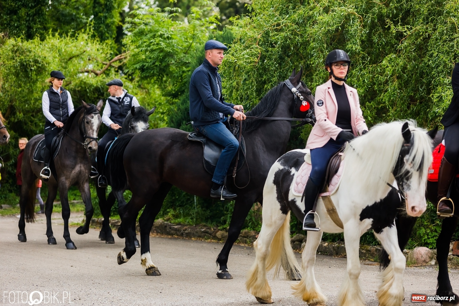 Zdjęcie w galerii na portalu naszraciborz.pl: Konna procesja na św. Urbana w Łubowicach wiadomości z regionu
