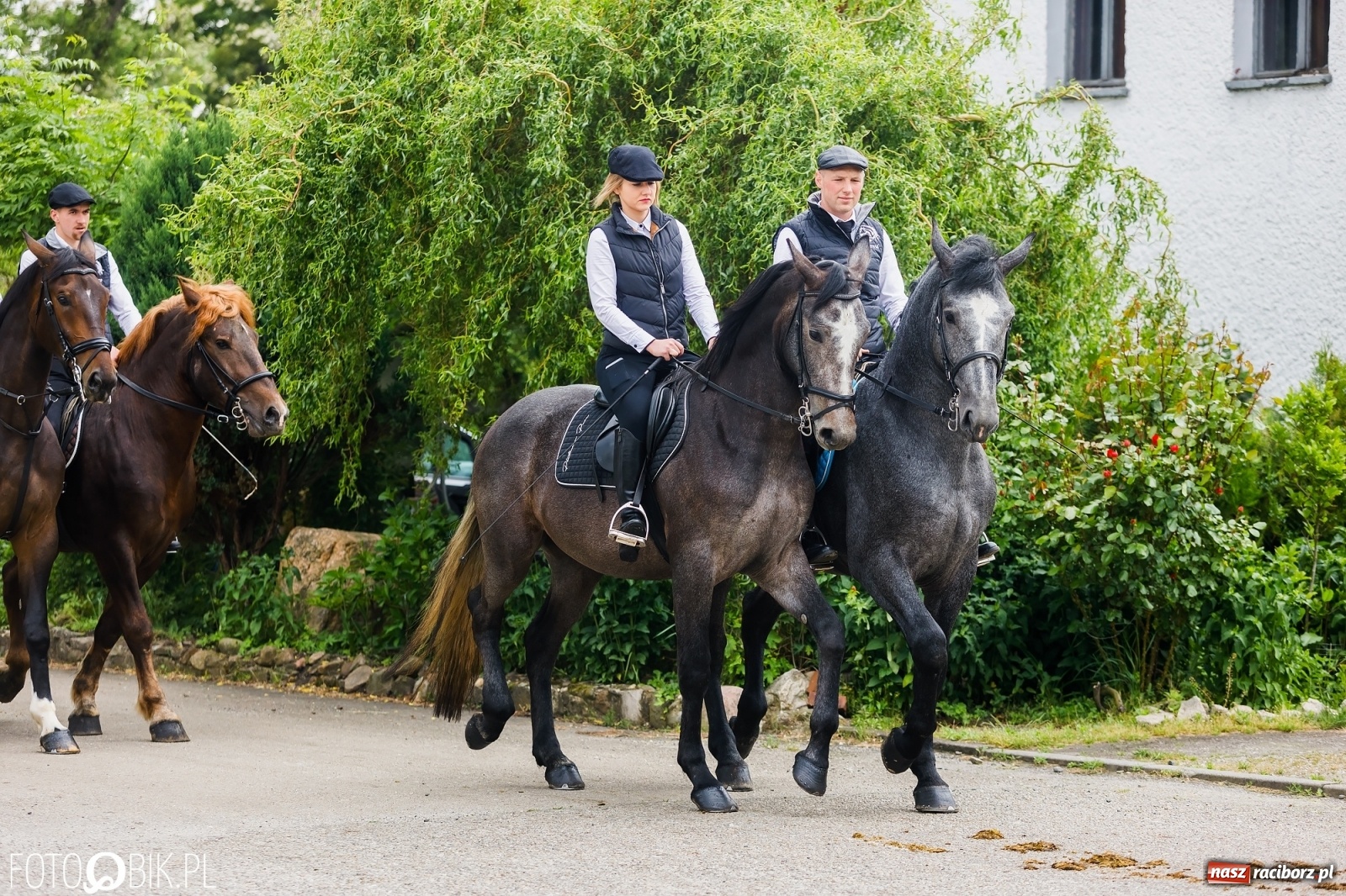 Zdjęcie w galerii na portalu naszraciborz.pl: Konna procesja na św. Urbana w Łubowicach wiadomości z regionu