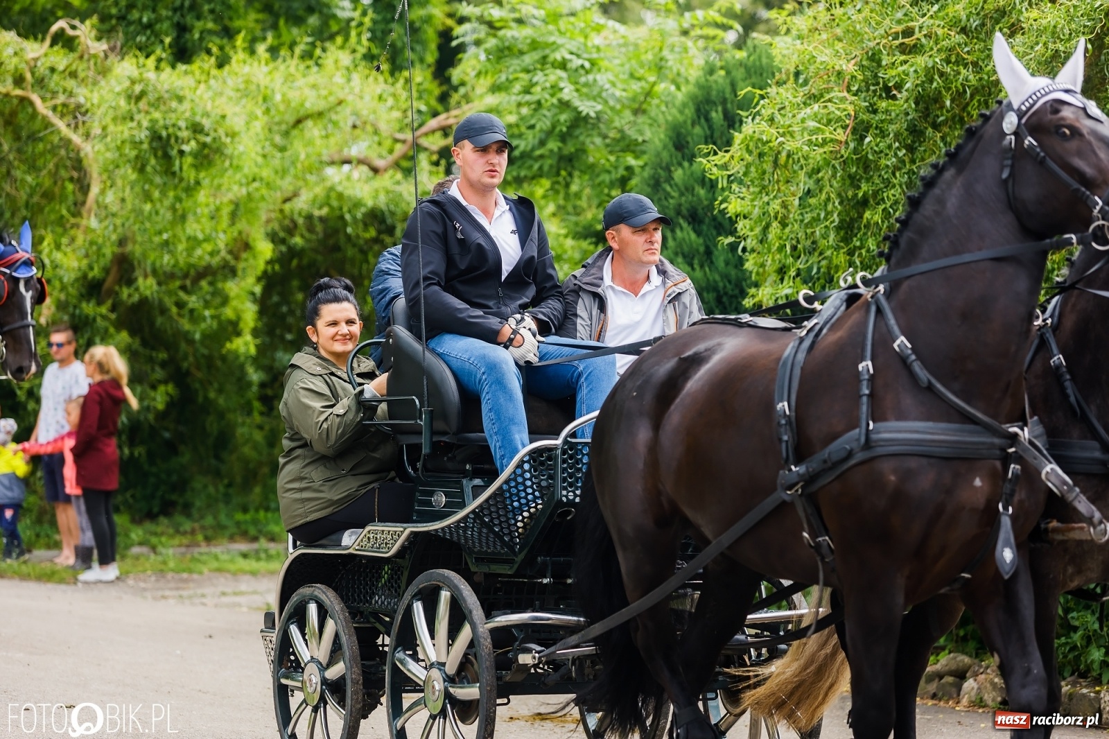 Zdjęcie w galerii na portalu naszraciborz.pl: Konna procesja na św. Urbana w Łubowicach wiadomości z regionu