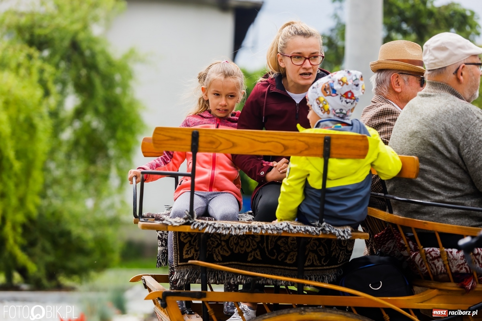 Zdjęcie w galerii na portalu naszraciborz.pl: Konna procesja na św. Urbana w Łubowicach wiadomości z regionu