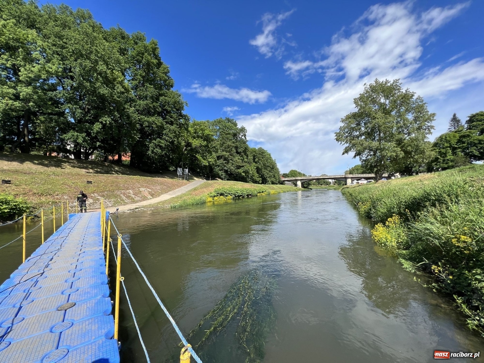Zdjęcie w galerii na portalu naszraciborz.pl: Bębniarze i cyrkowcy - bulwary oficjalnie otwarte [WIDEO] wiadomości z regionu