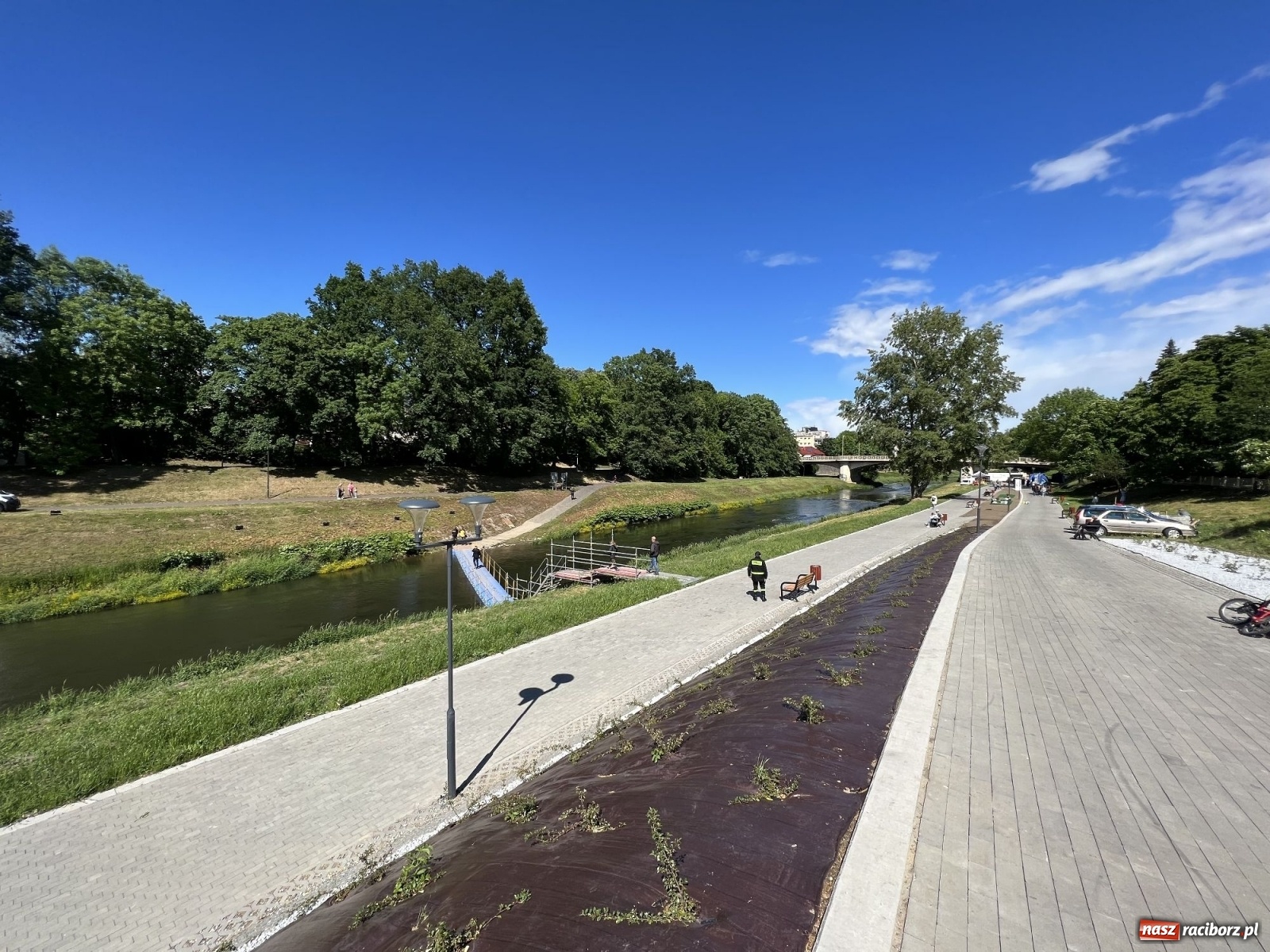 Zdjęcie w galerii na portalu naszraciborz.pl: Bębniarze i cyrkowcy - bulwary oficjalnie otwarte [WIDEO] wiadomości z regionu