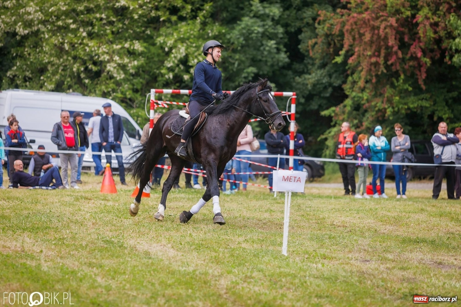 Zdjęcie w galerii na portalu naszraciborz.pl: W siodłach i zaprzęgach. Zawody konne w Łubowicach wiadomości z regionu