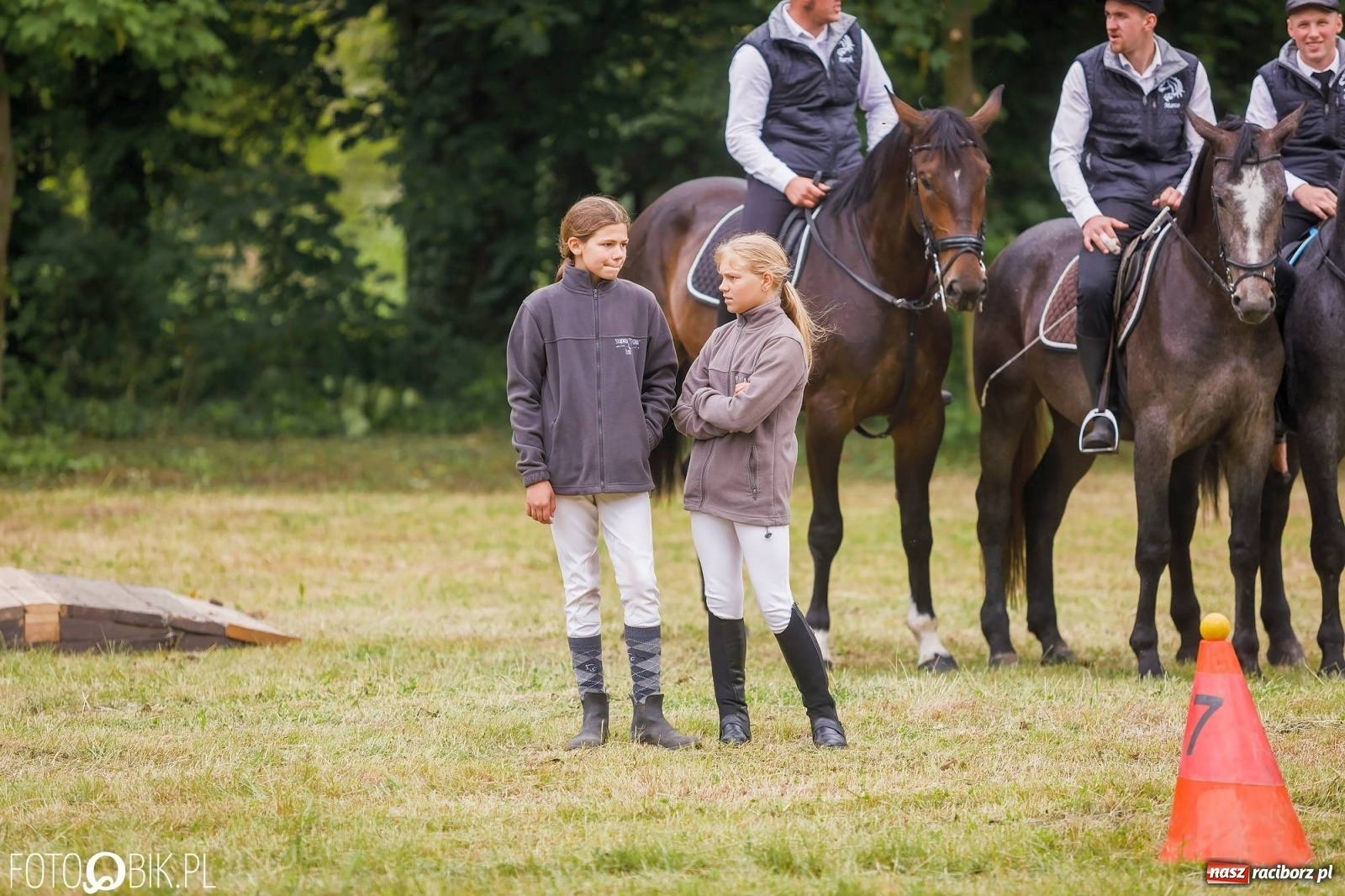 Zdjęcie w galerii na portalu naszraciborz.pl: W siodłach i zaprzęgach. Zawody konne w Łubowicach wiadomości z regionu