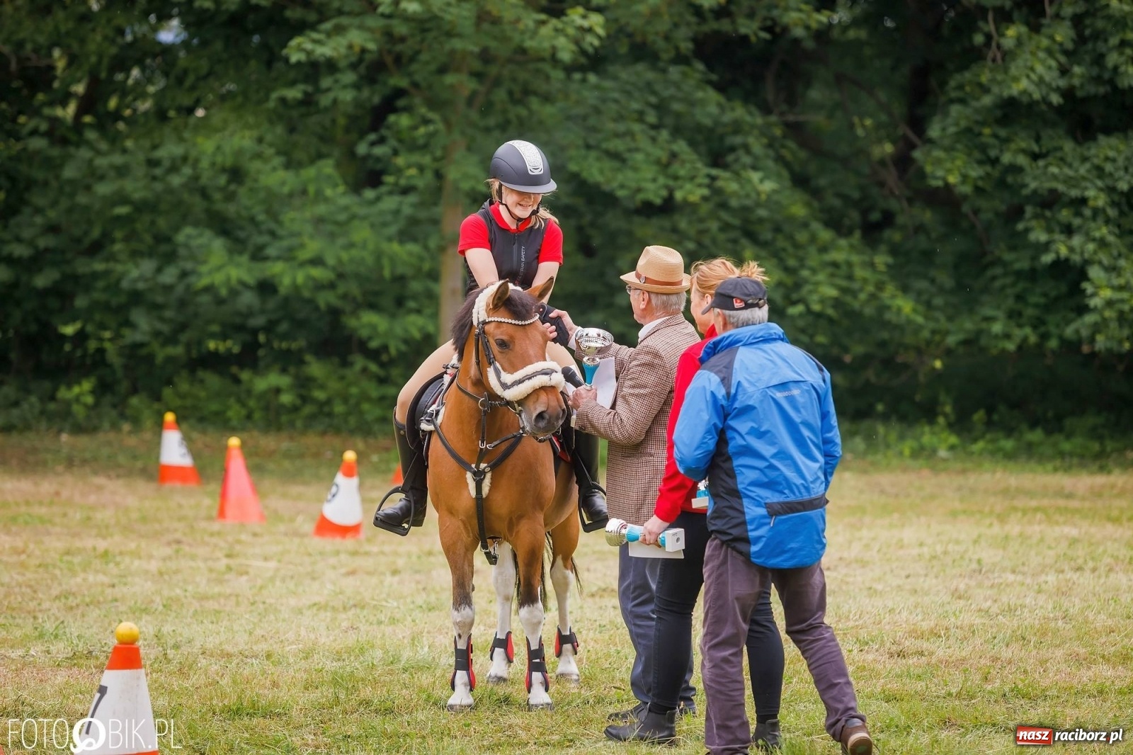 Zdjęcie w galerii na portalu naszraciborz.pl: W siodłach i zaprzęgach. Zawody konne w Łubowicach wiadomości z regionu