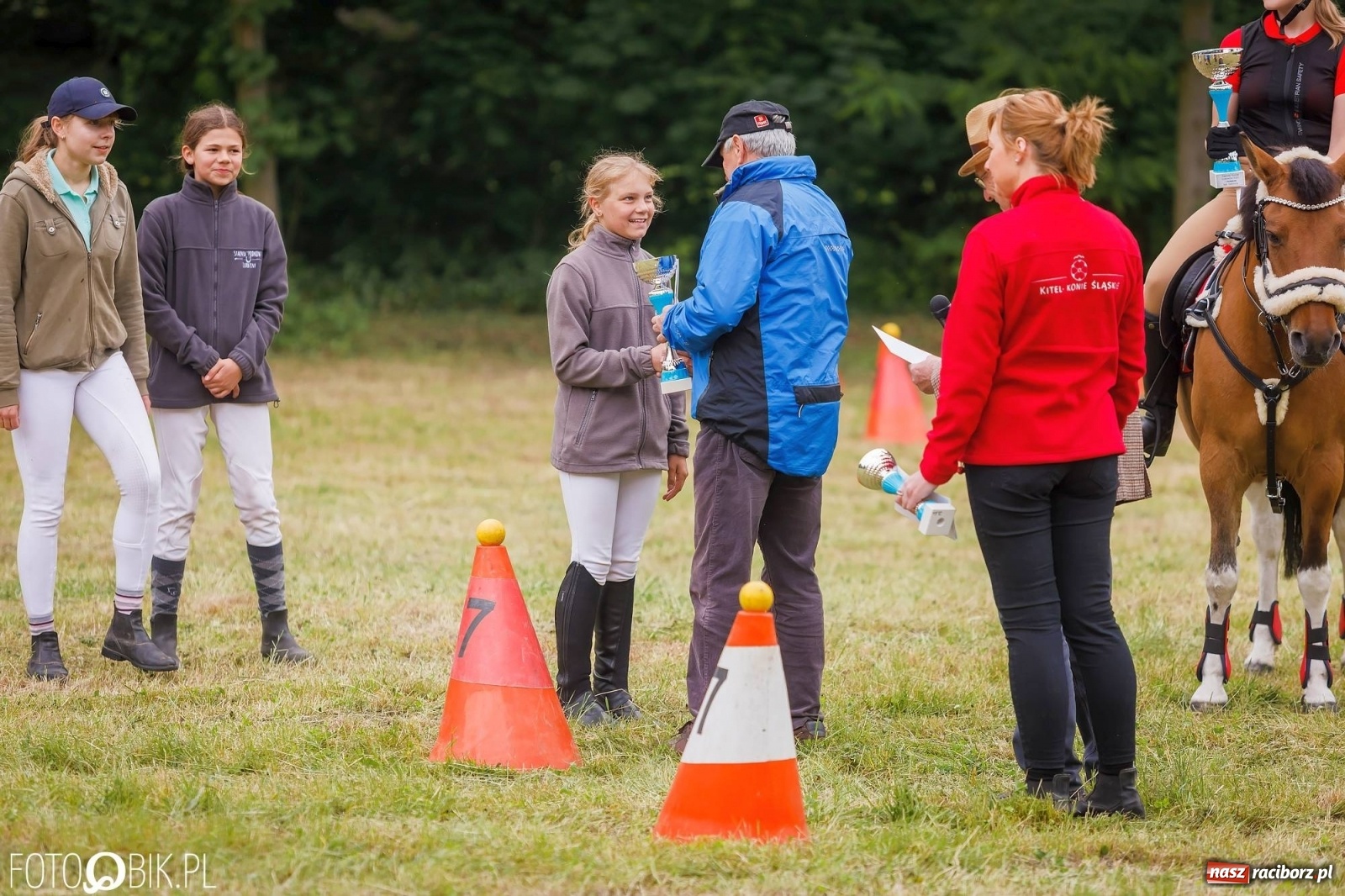 Zdjęcie w galerii na portalu naszraciborz.pl: W siodłach i zaprzęgach. Zawody konne w Łubowicach wiadomości z regionu