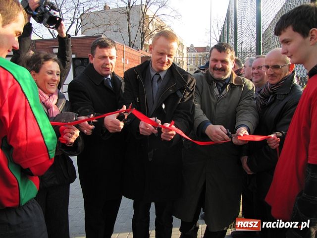 Zdjęcie w galerii na portalu naszraciborz.pl: Orlik wylądował przy Budowlance wiadomości z regionu