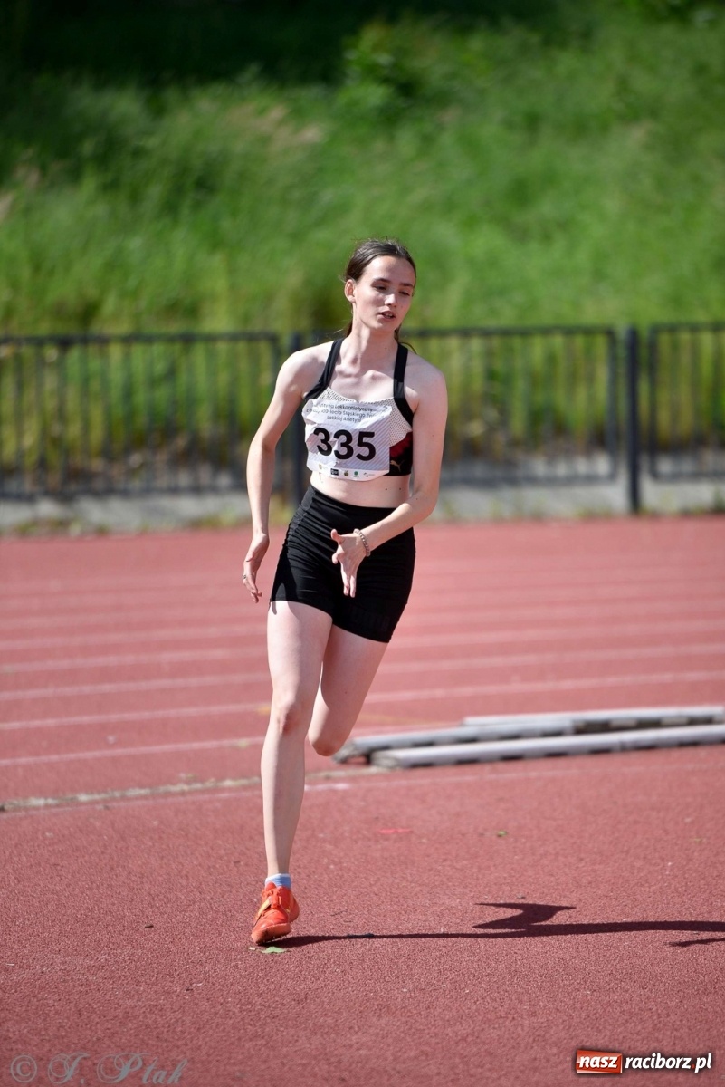 Zdjęcie w galerii na portalu naszraciborz.pl: LA. Wysoki poziom na śląskim championacie juniorów w Raciborzu wiadomości z regionu
