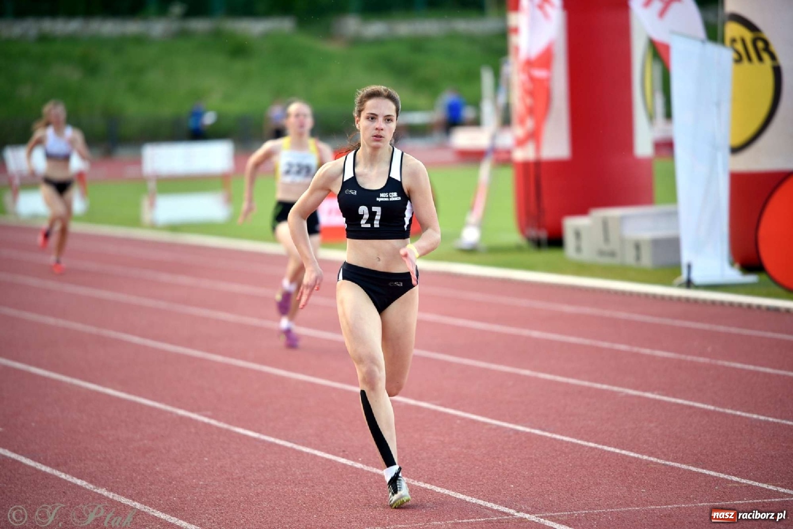 Zdjęcie w galerii na portalu naszraciborz.pl: LA. Wysoki poziom na śląskim championacie juniorów w Raciborzu wiadomości z regionu